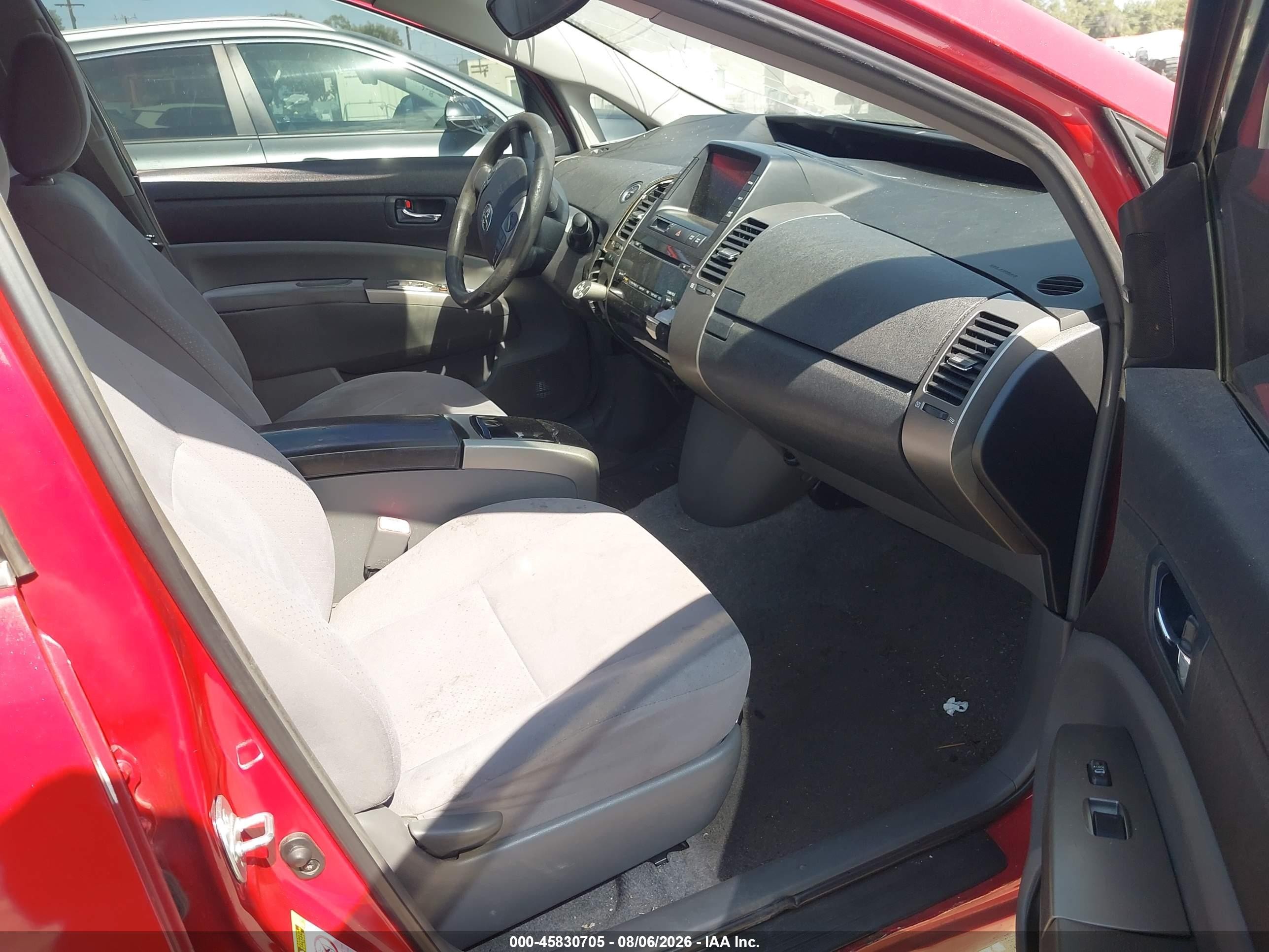 2008 Toyota Prius   Red vin: JTDKB20U487757715