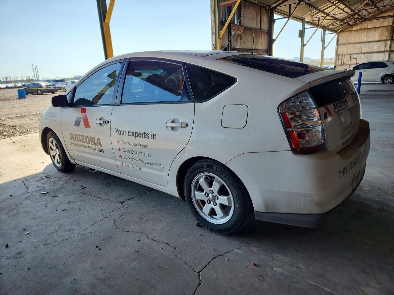 2008 Toyota Prius Base White vin: JTDKB20U487765040