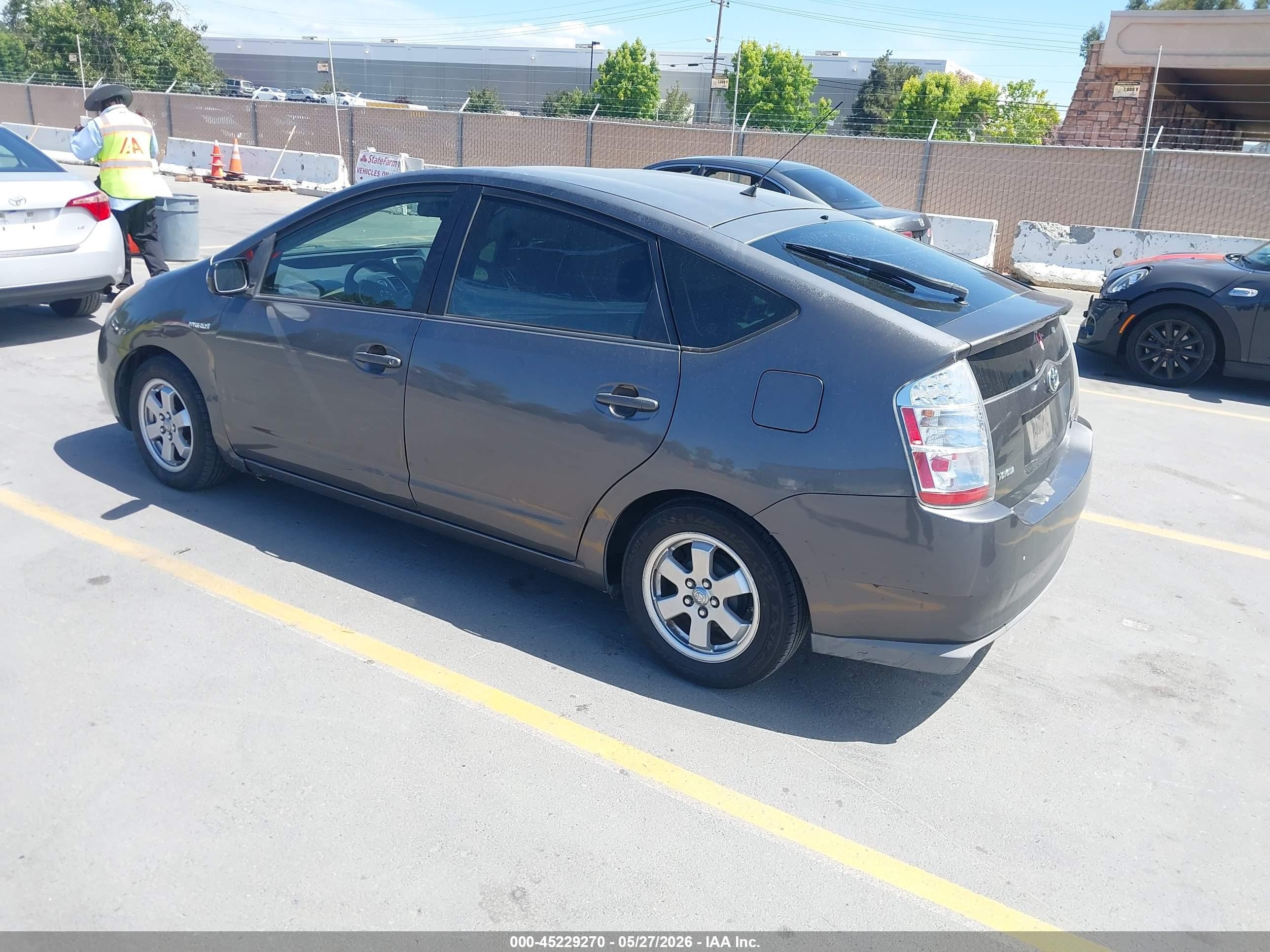 2009 Toyota Prius   Gray vin: JTDKB20U493499740