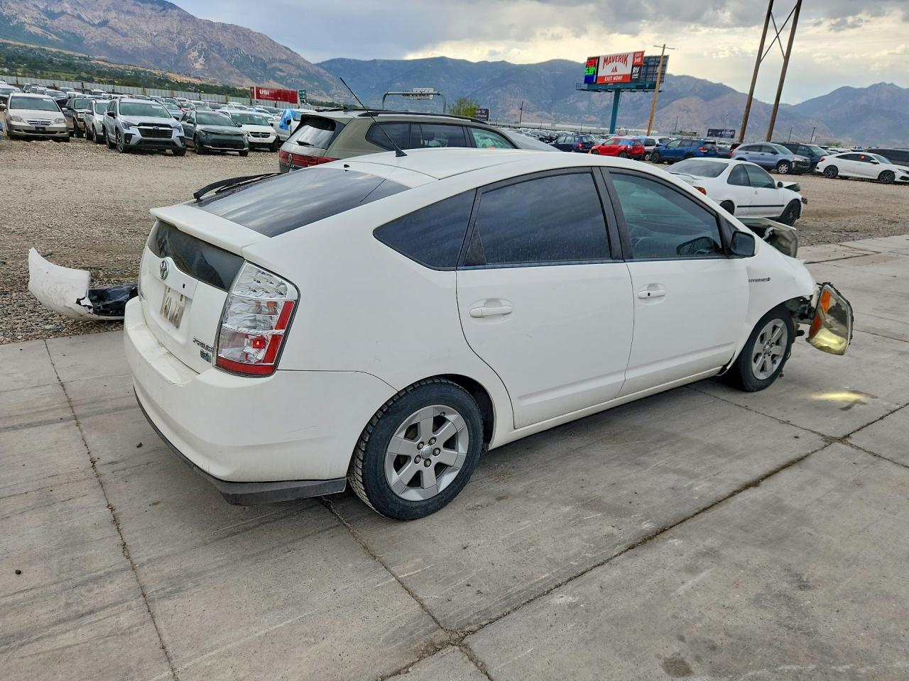 2009 Toyota Prius Base Белый vin: JTDKB20U497829191