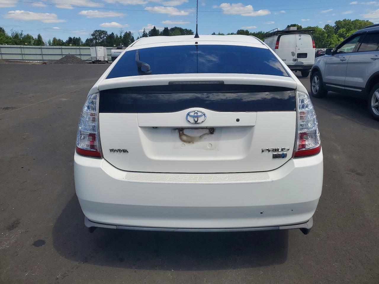 2009 Toyota Prius Base White vin: JTDKB20U497837985