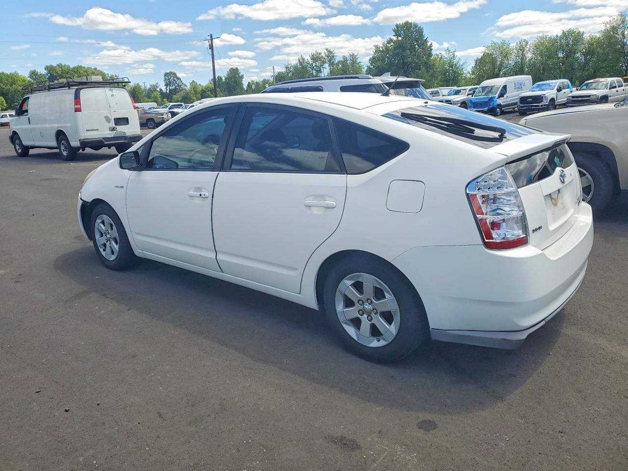 2009 Toyota Prius Base White vin: JTDKB20U497837985