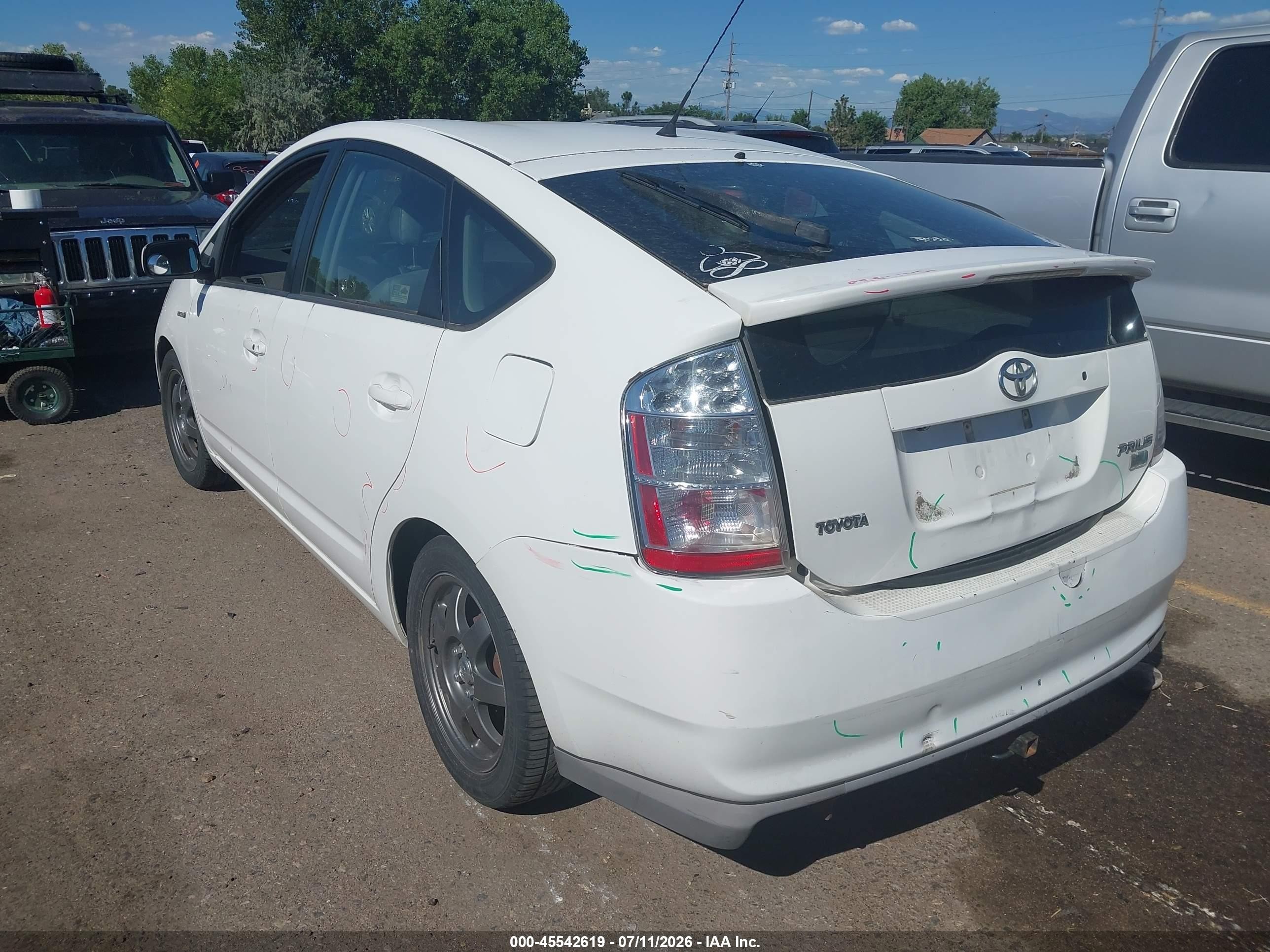 2009 Toyota Prius Touring White vin: JTDKB20U497848310