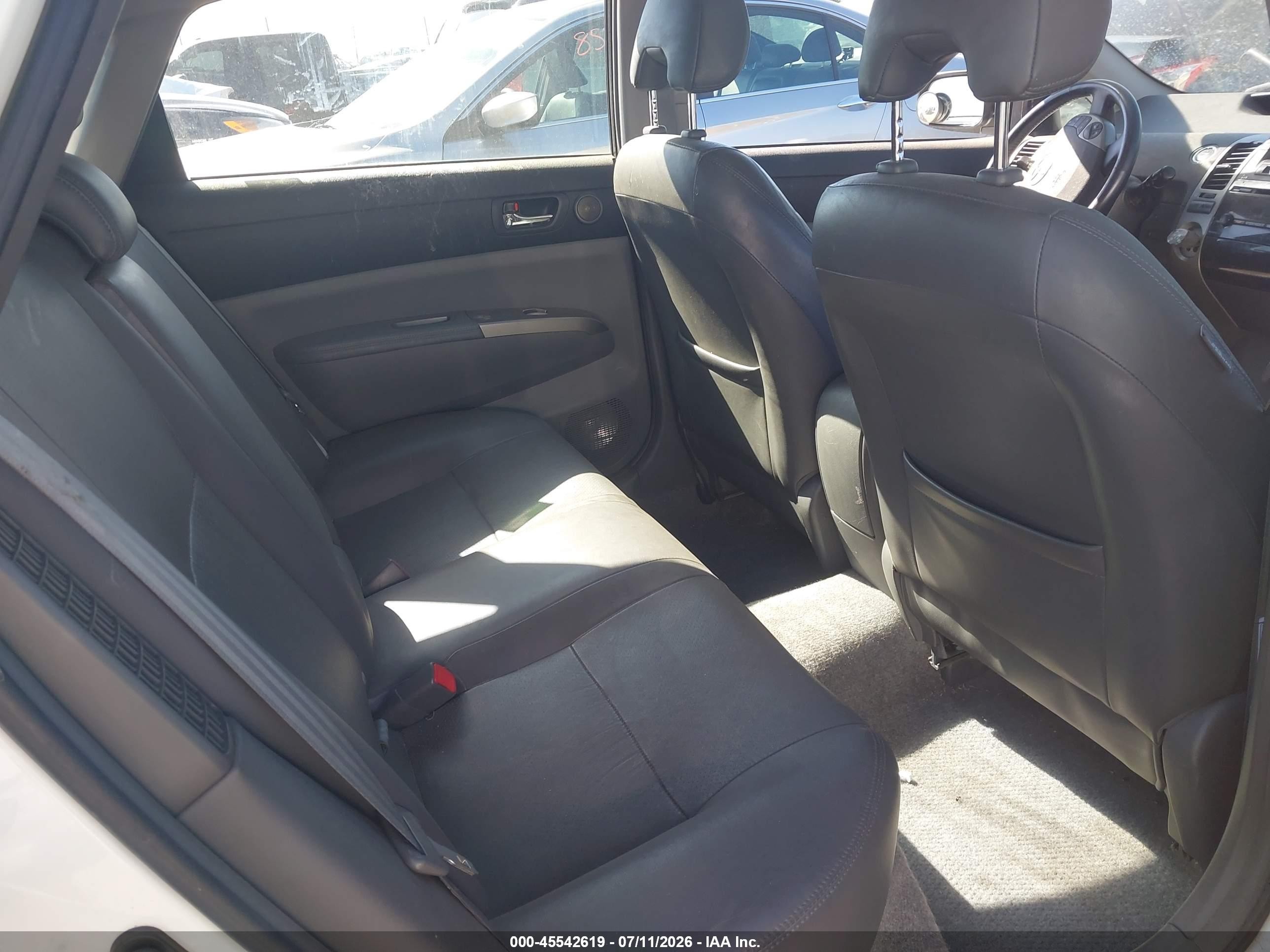 2009 Toyota Prius Touring White vin: JTDKB20U497848310