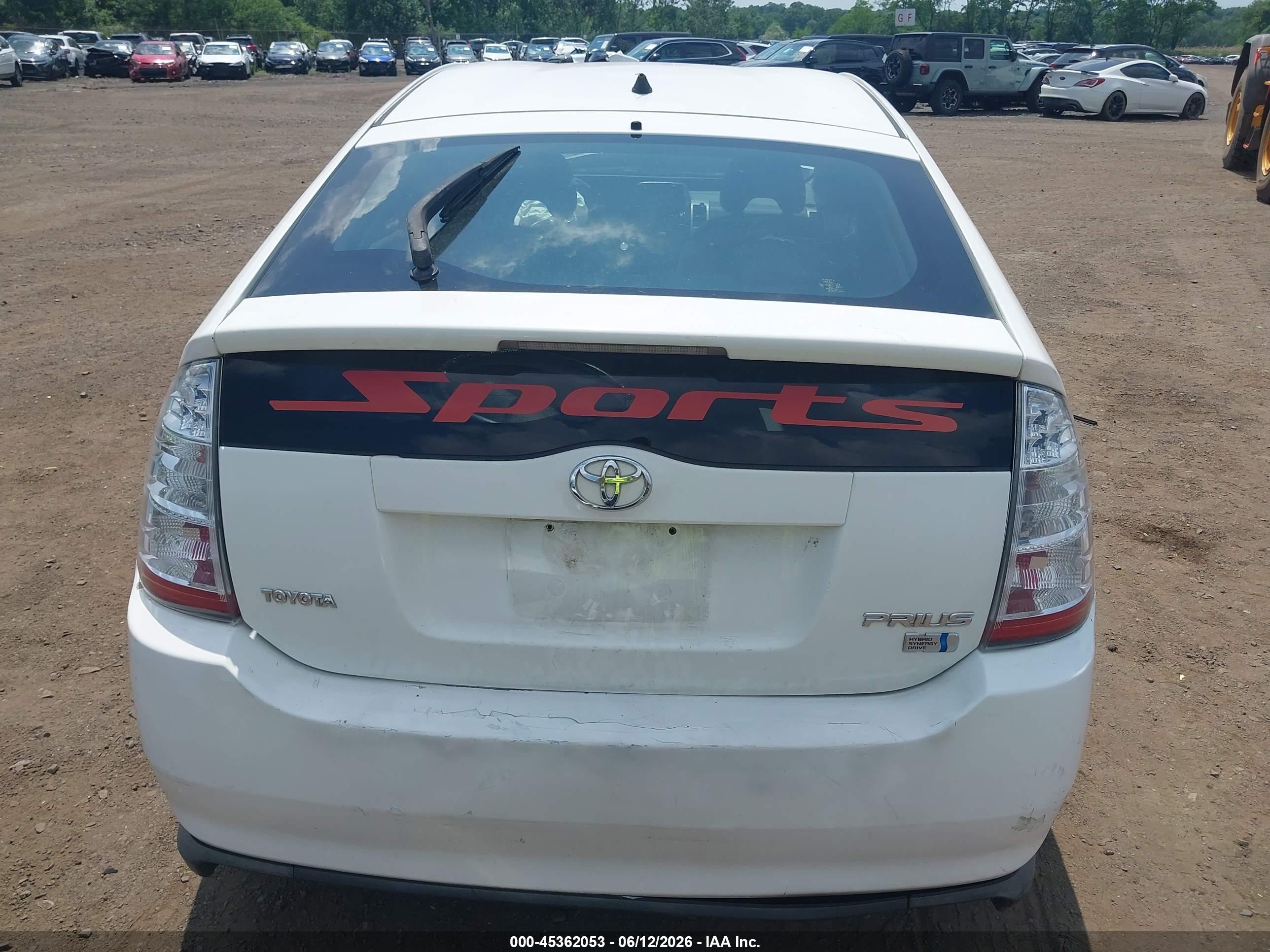 2009 Toyota Prius   White vin: JTDKB20U497865687