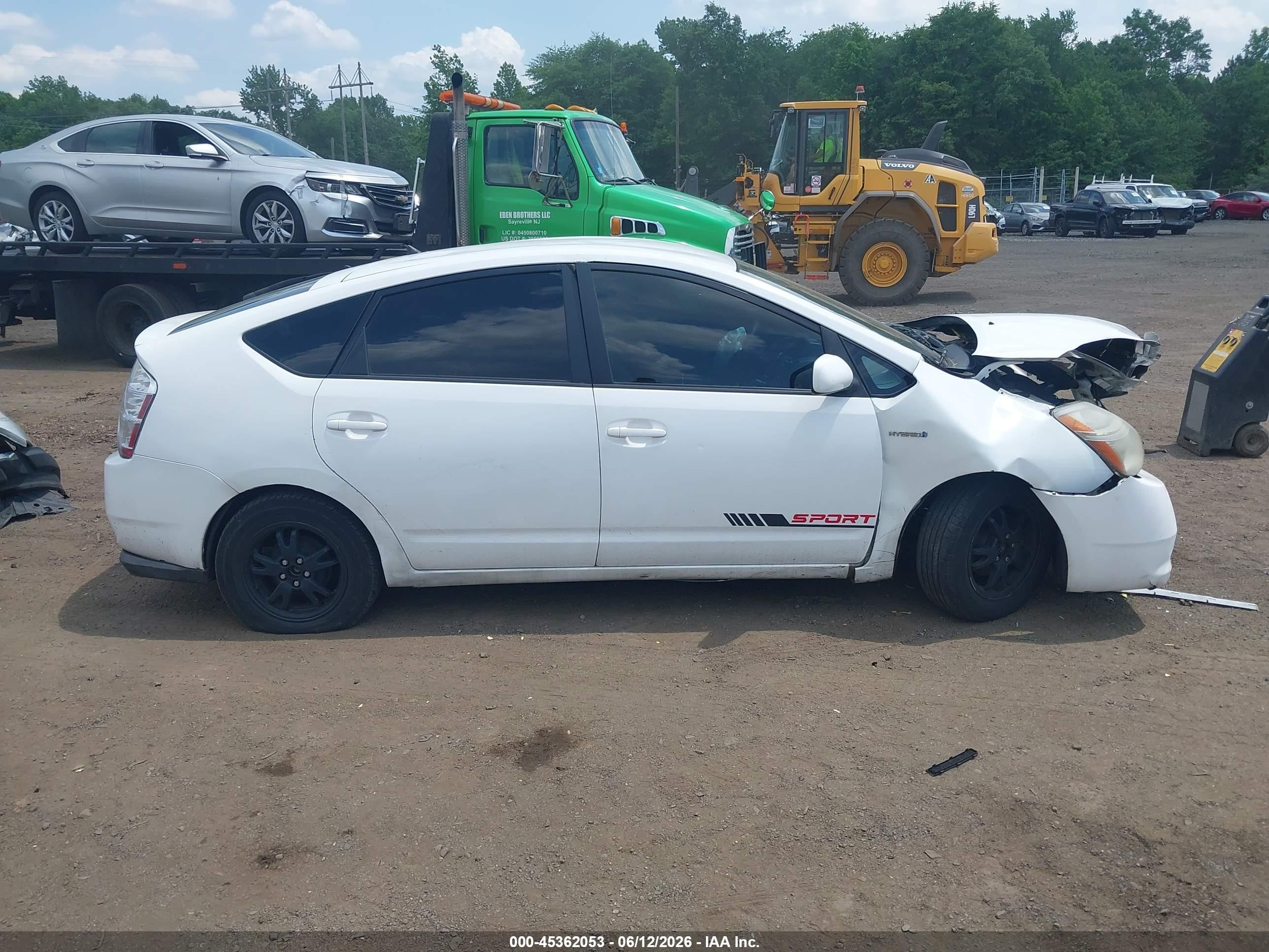 2009 Toyota Prius   White vin: JTDKB20U497865687