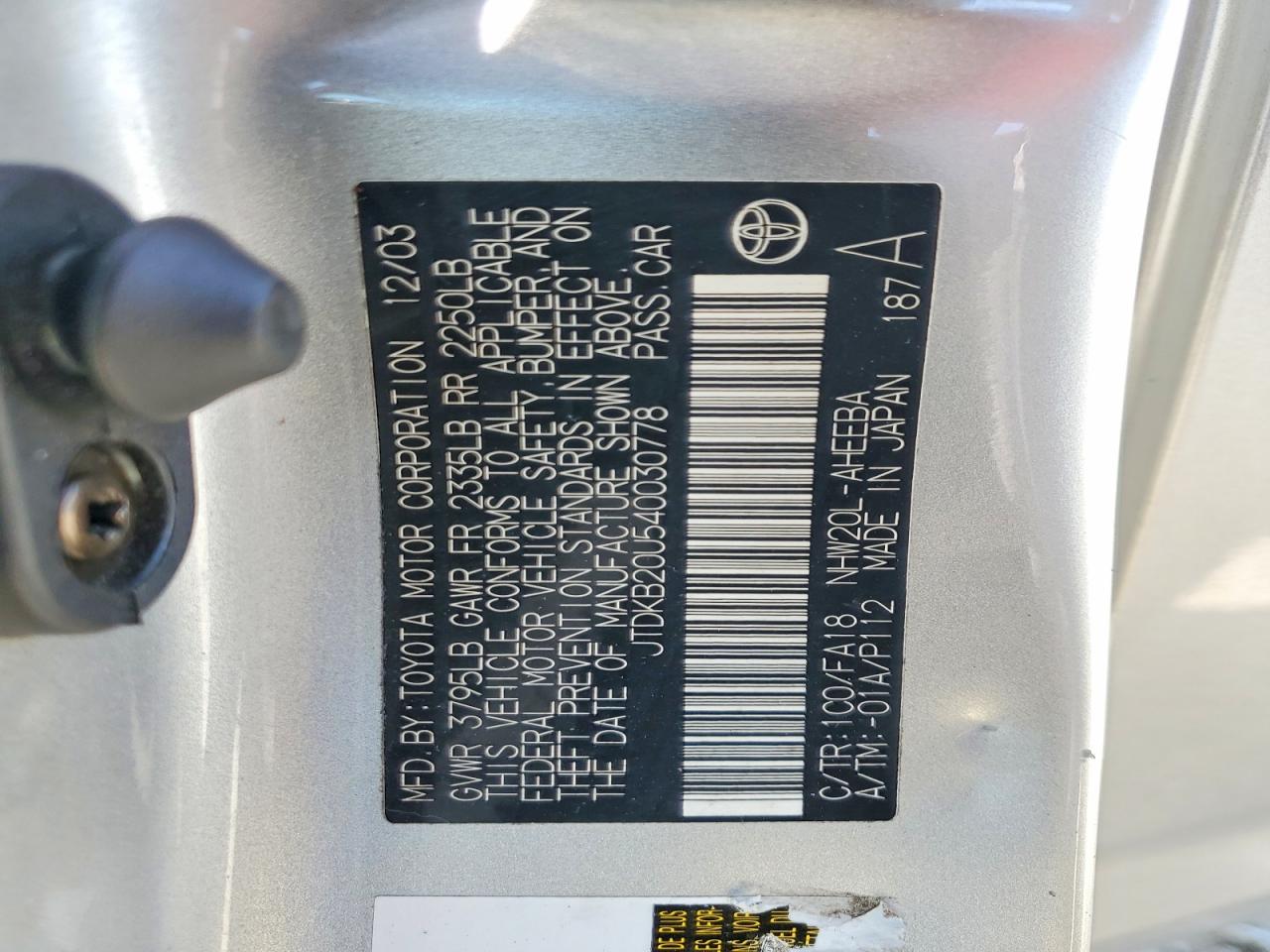 2004 Toyota Prius Base Silver vin: JTDKB20U540030778