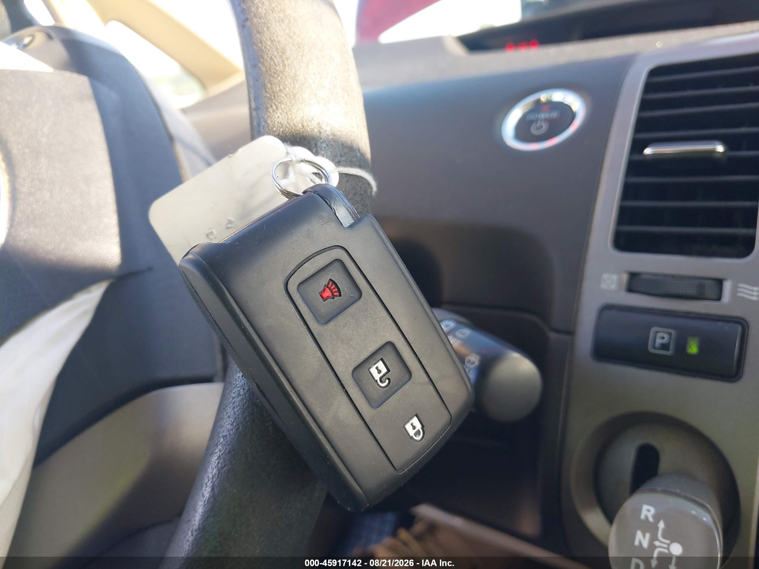 2004 Toyota Prius   Red vin: JTDKB20U540084047