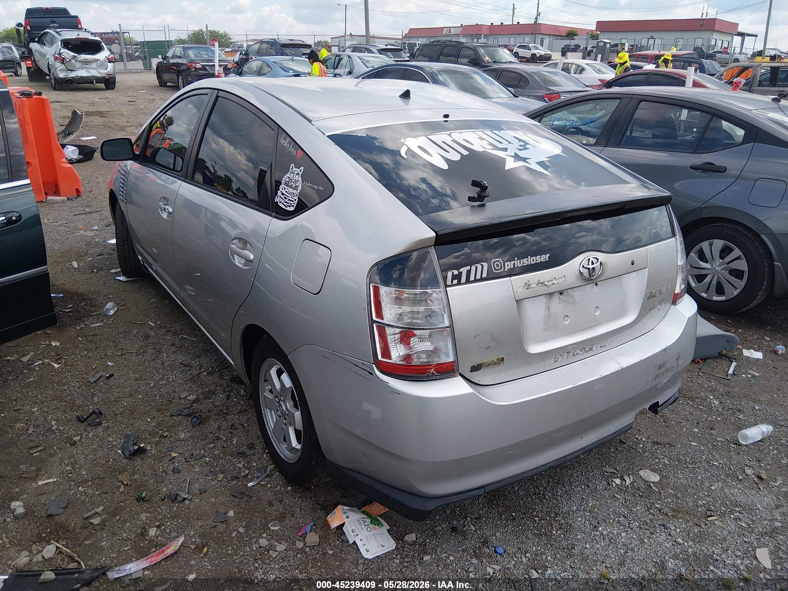 2004 Toyota Prius   Silver vin: JTDKB20U540098188