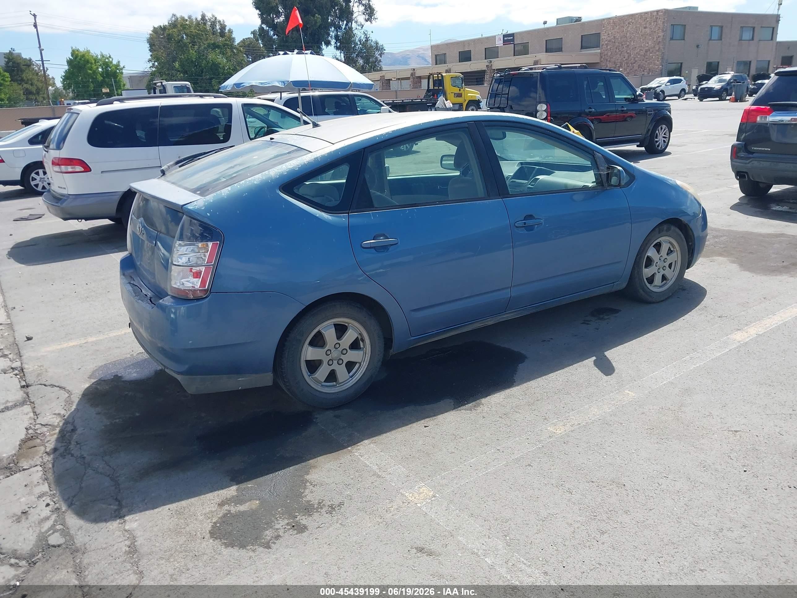 2005 Toyota Prius   Blue vin: JTDKB20U553005699