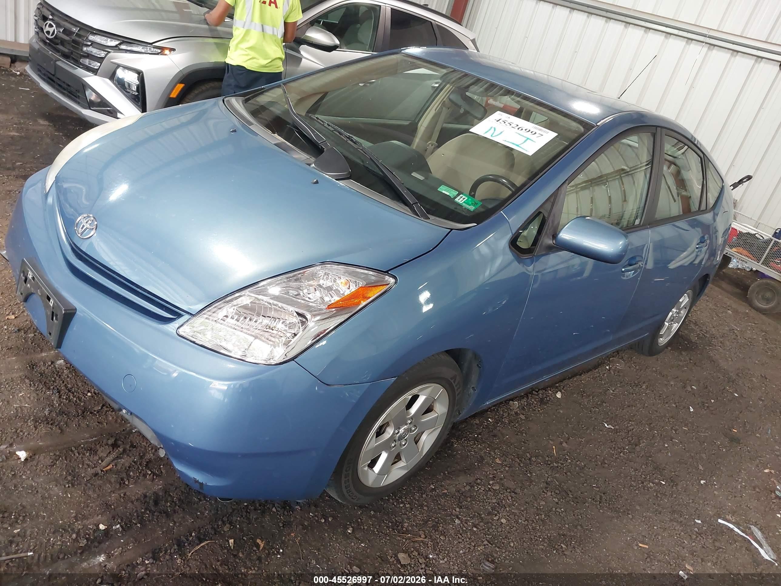 2005 Toyota Prius   Light Blue vin: JTDKB20U553033387