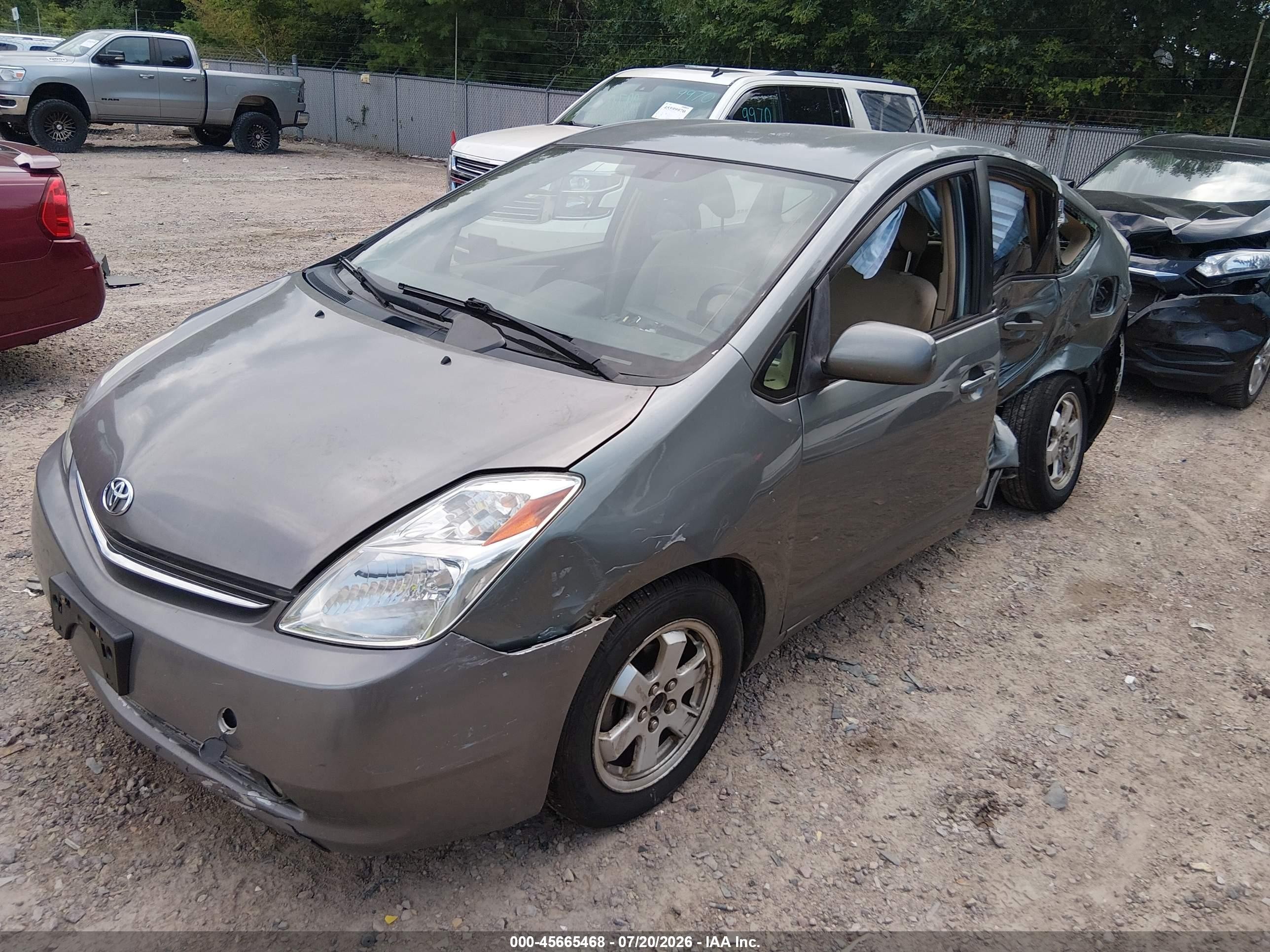 2005 Toyota Prius   Gray vin: JTDKB20U553043370
