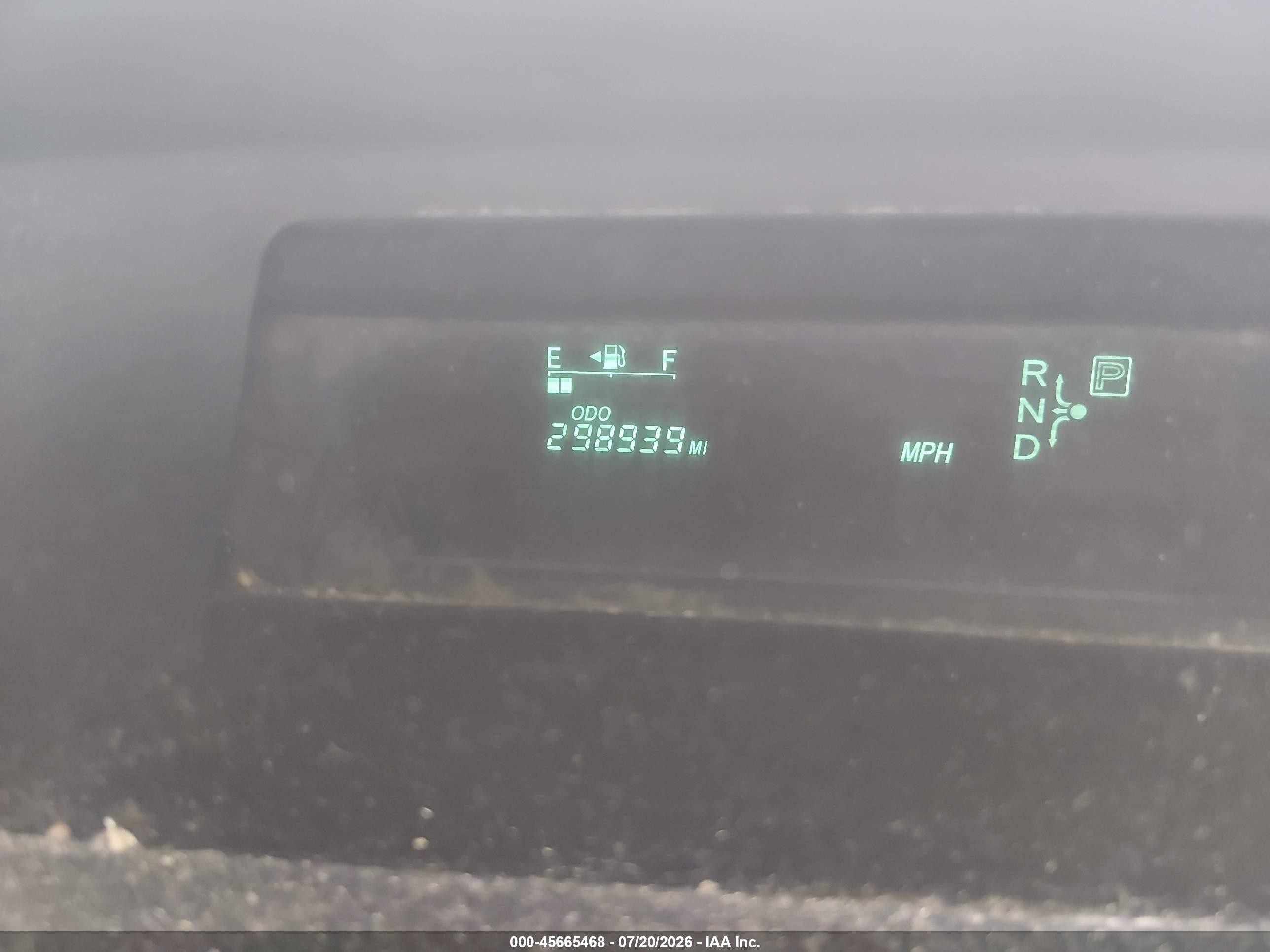 2005 Toyota Prius   Gray vin: JTDKB20U553043370