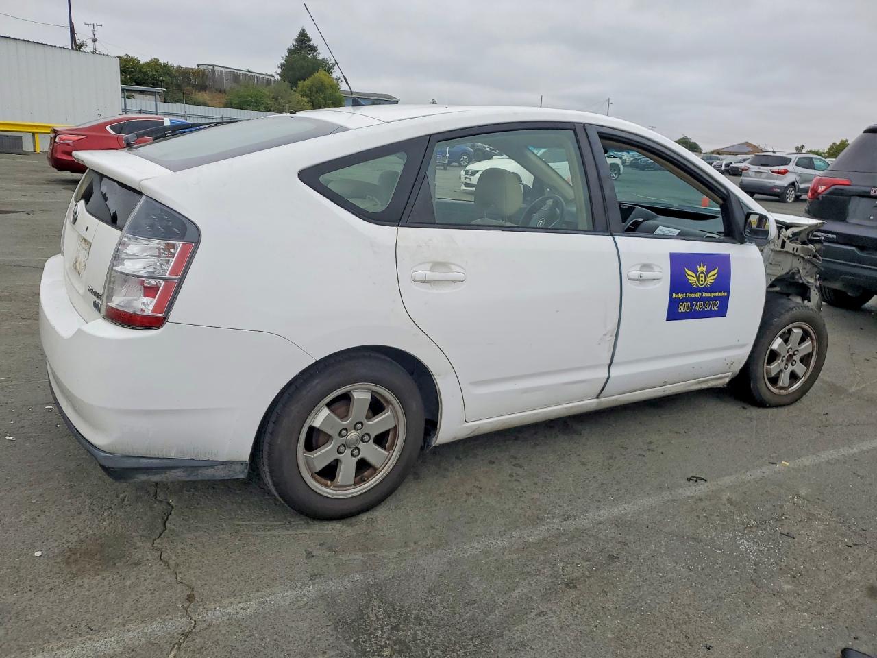 2005 Toyota Prius White vin: JTDKB20U553080404