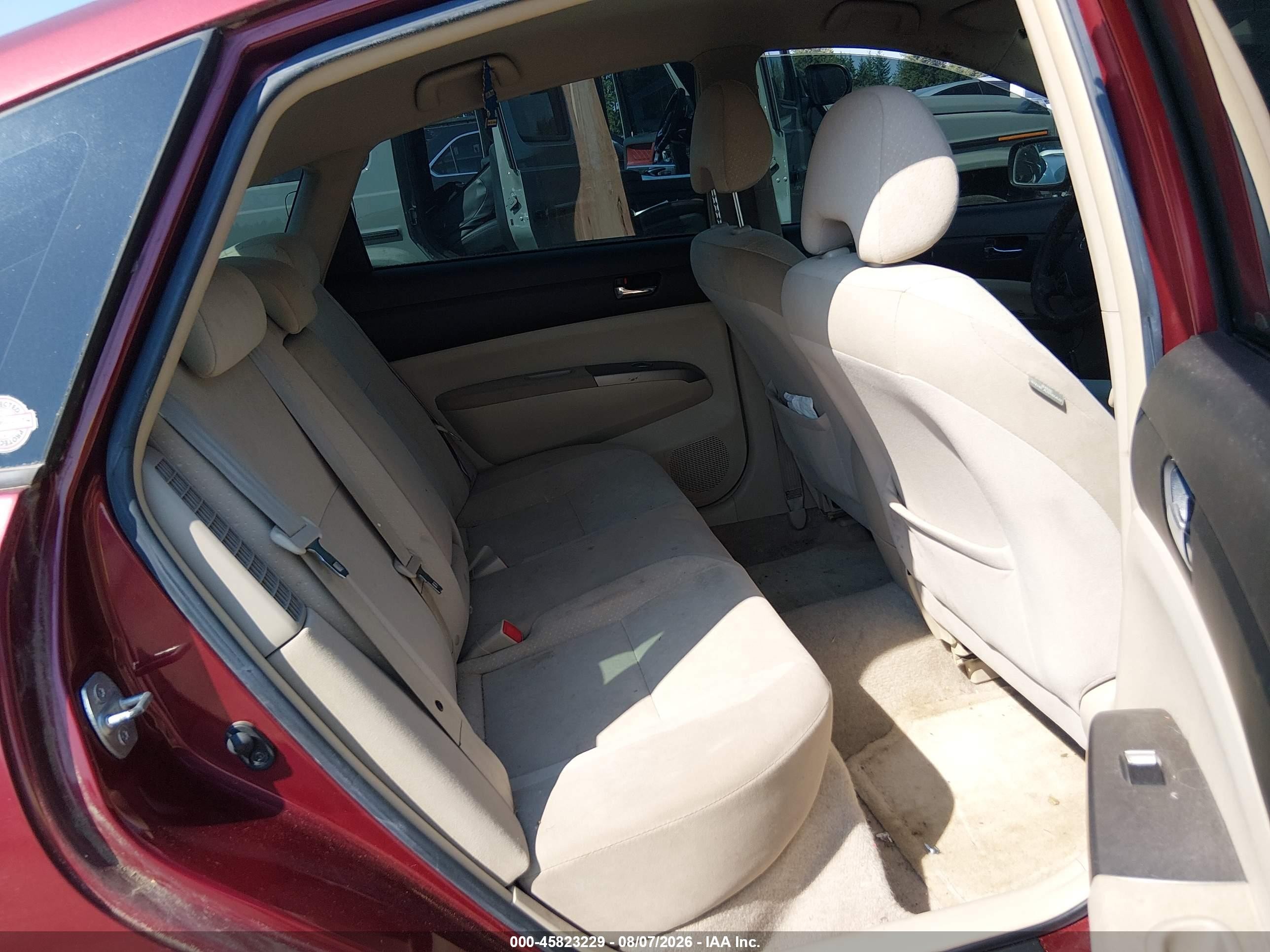 2005 Toyota Prius   Red vin: JTDKB20U553083609