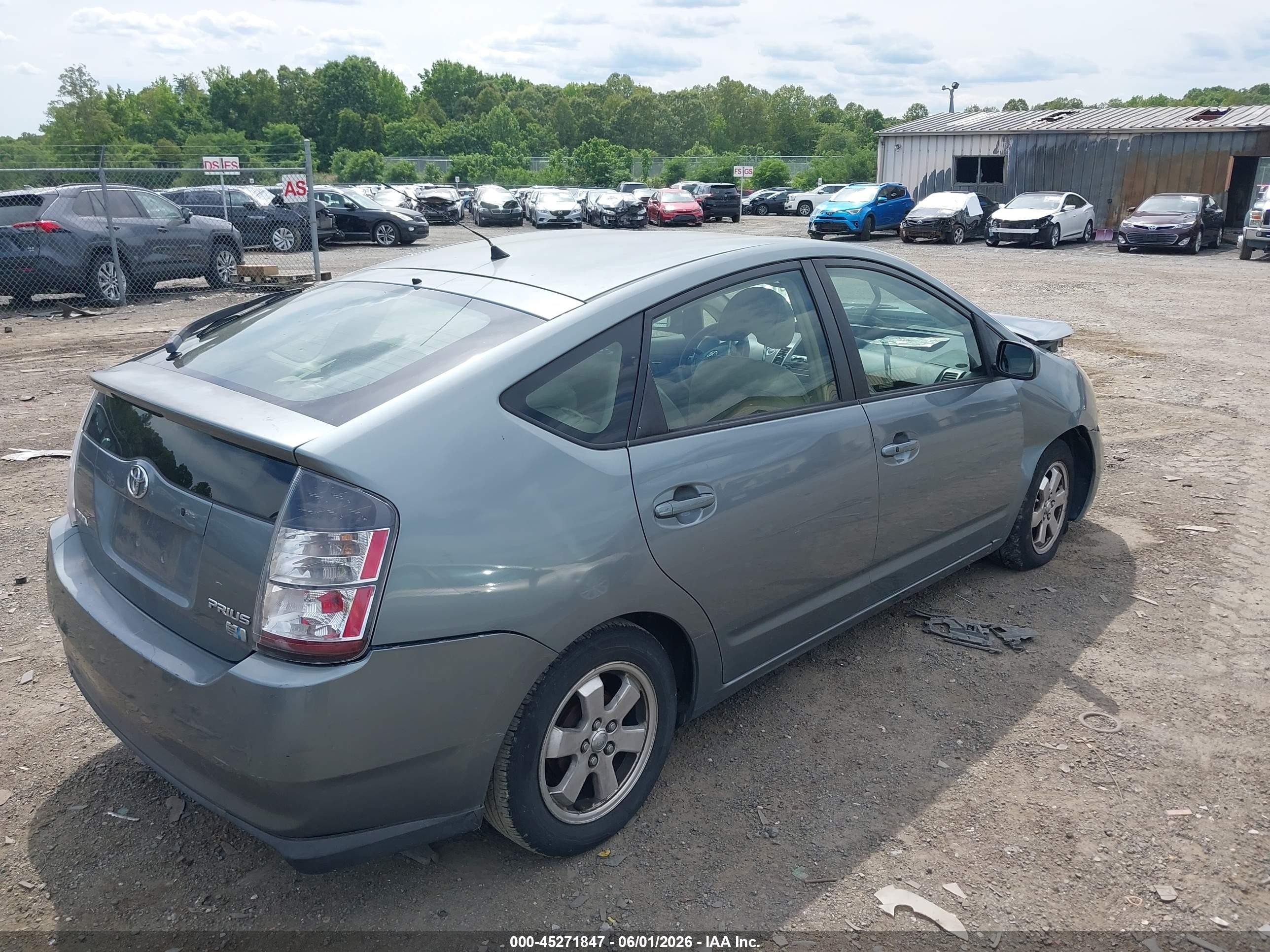 2005 Toyota Prius   Gray vin: JTDKB20U553086252