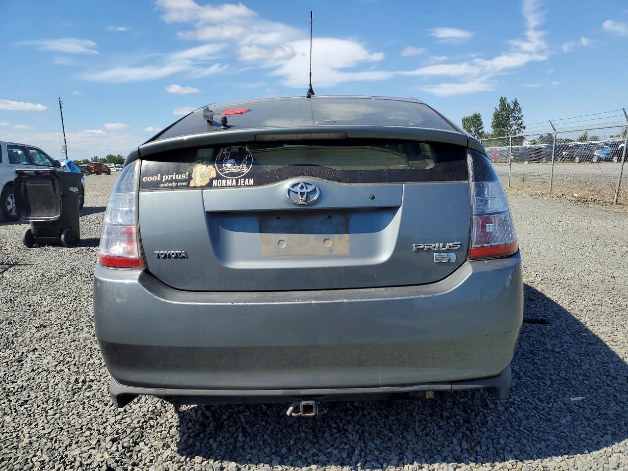 2005 Toyota Prius Base Gray vin: JTDKB20U553086283