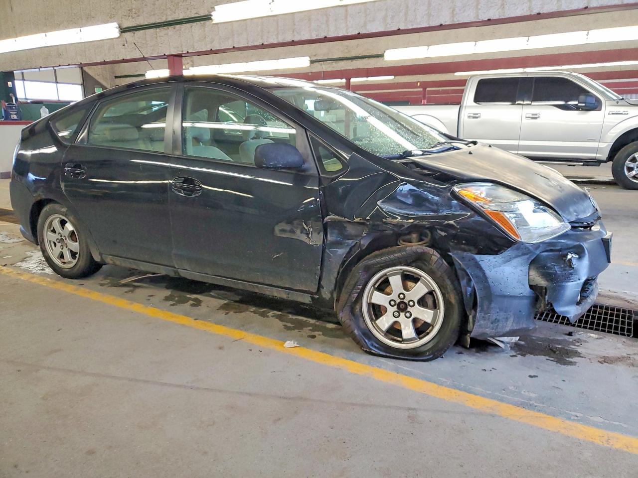 2005 Toyota Prius Base Black vin: JTDKB20U553089460