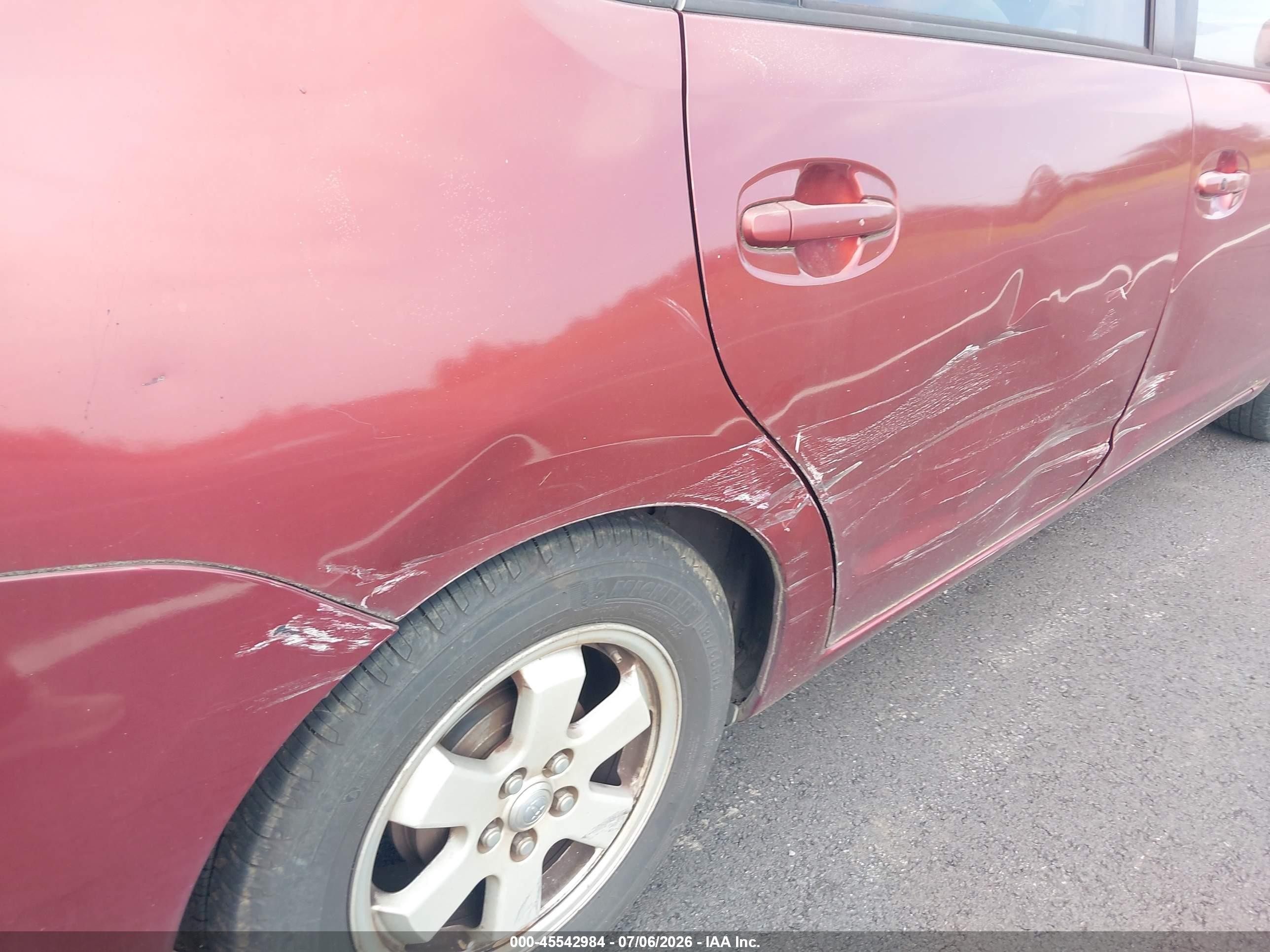 2005 Toyota Prius   Red vin: JTDKB20U553103728