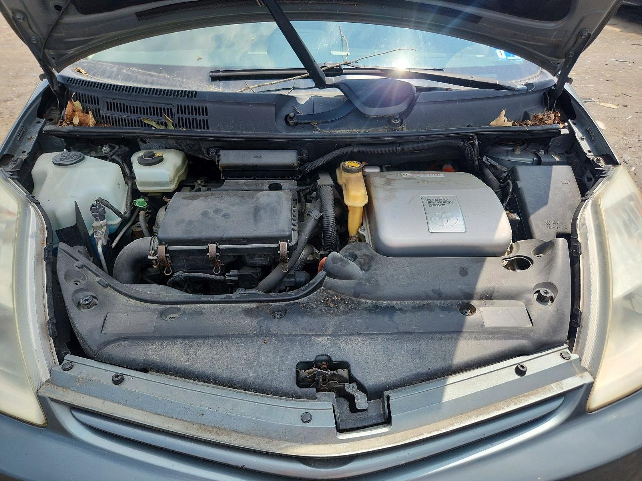 2005 Toyota Prius Base Gray vin: JTDKB20U553106032