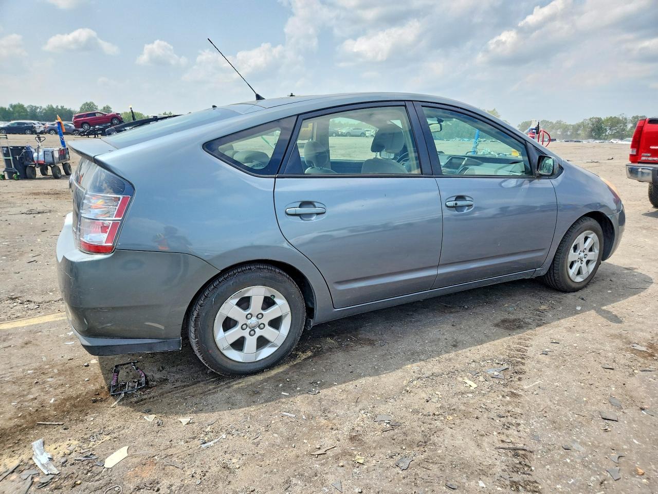 2005 Toyota Prius Base Gray vin: JTDKB20U553106032
