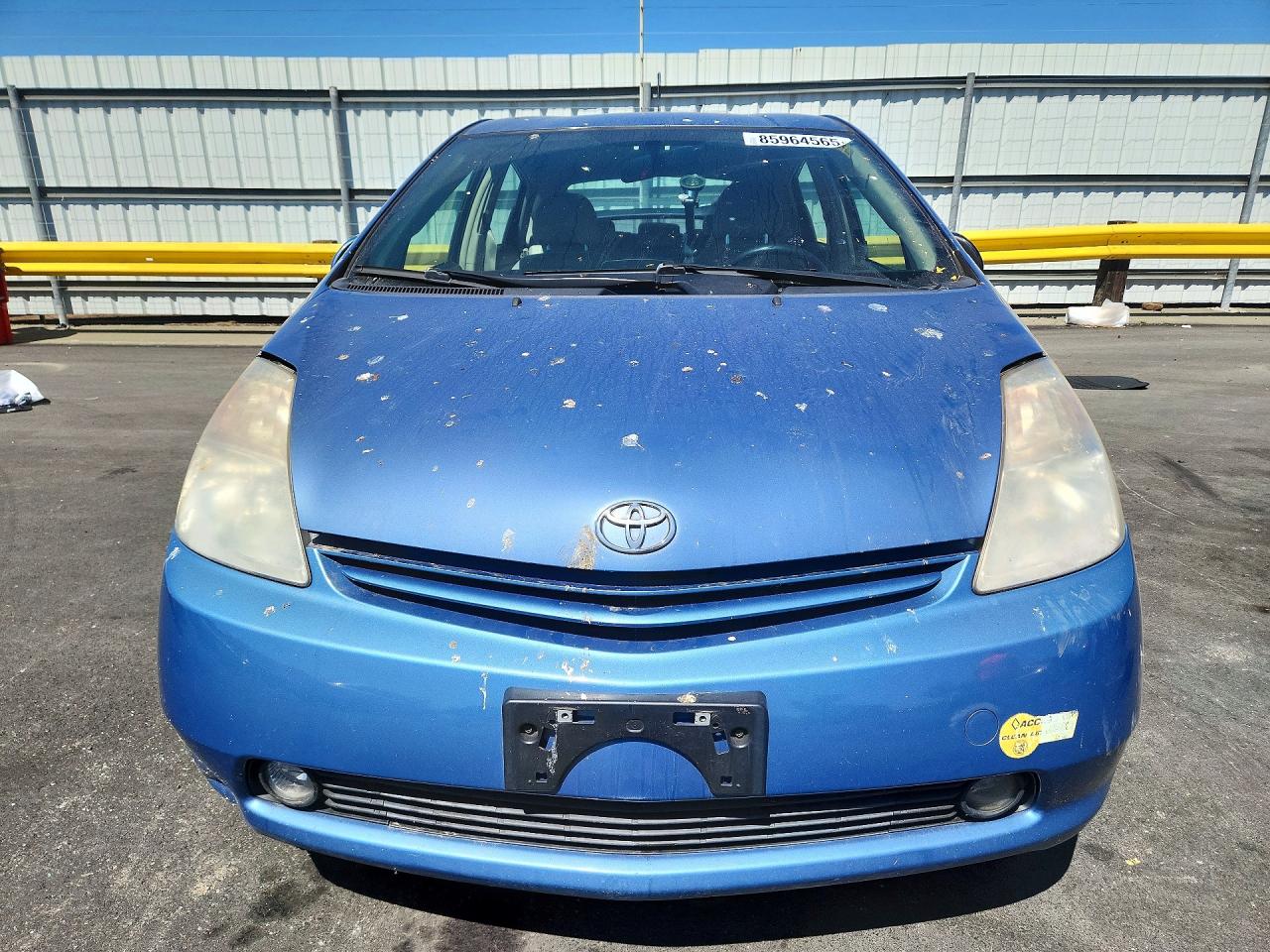 2005 Toyota Prius Base Blue vin: JTDKB20U557038162