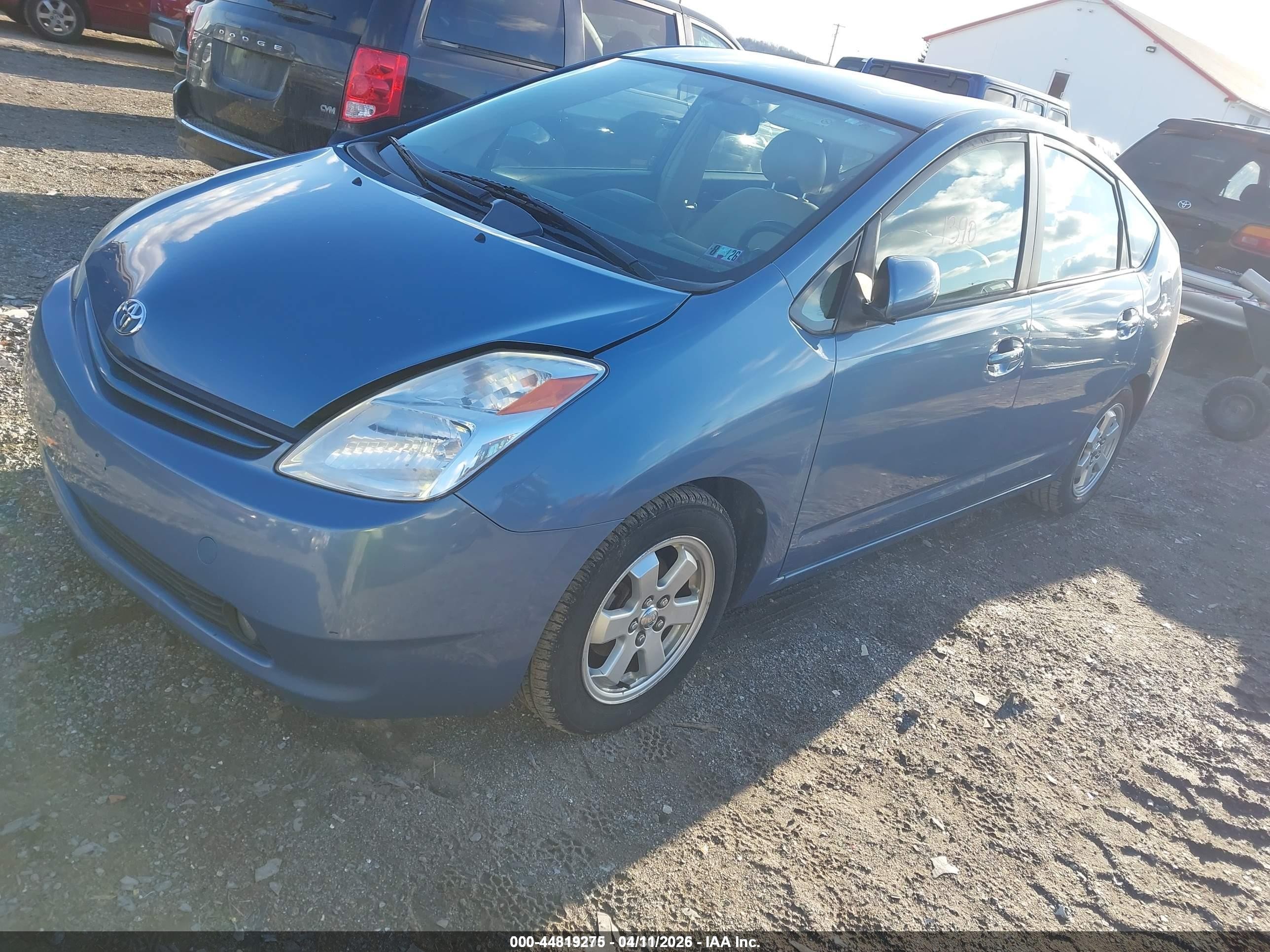 2005 Toyota Prius   Light Blue vin: JTDKB20U557048397