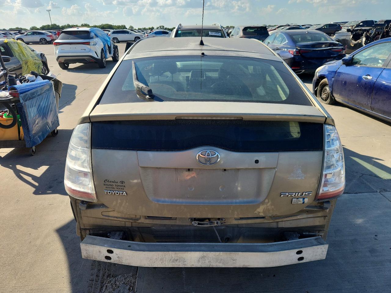2006 Toyota Prius Base Gold vin: JTDKB20U563169214