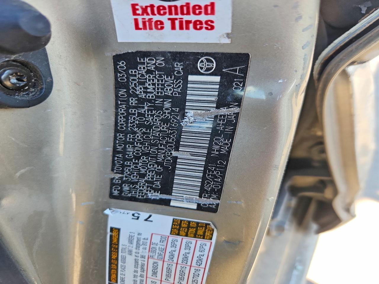 2006 Toyota Prius Base Gold vin: JTDKB20U563169214