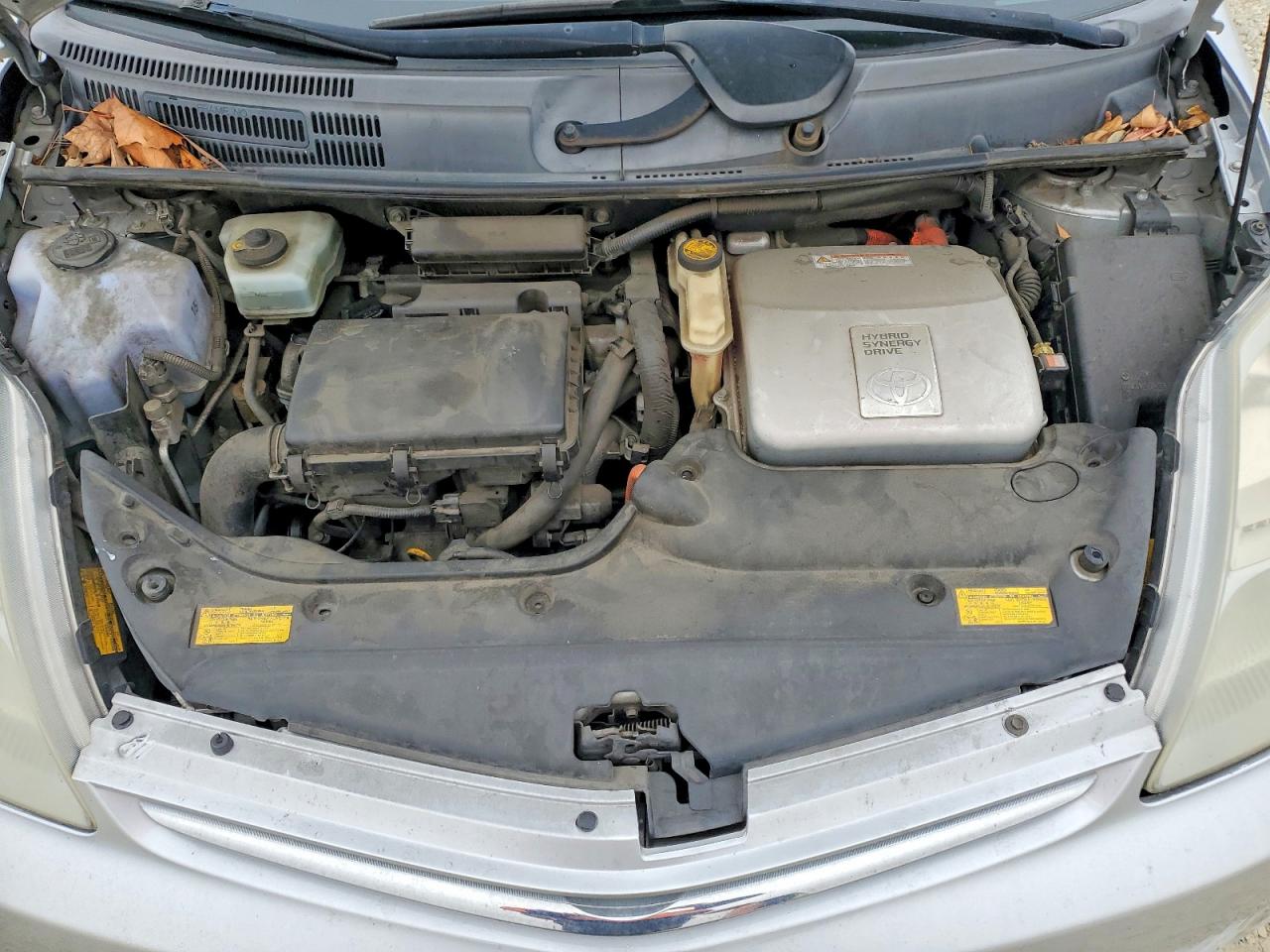 2006 Toyota Prius Base Серебряный vin: JTDKB20U563174400