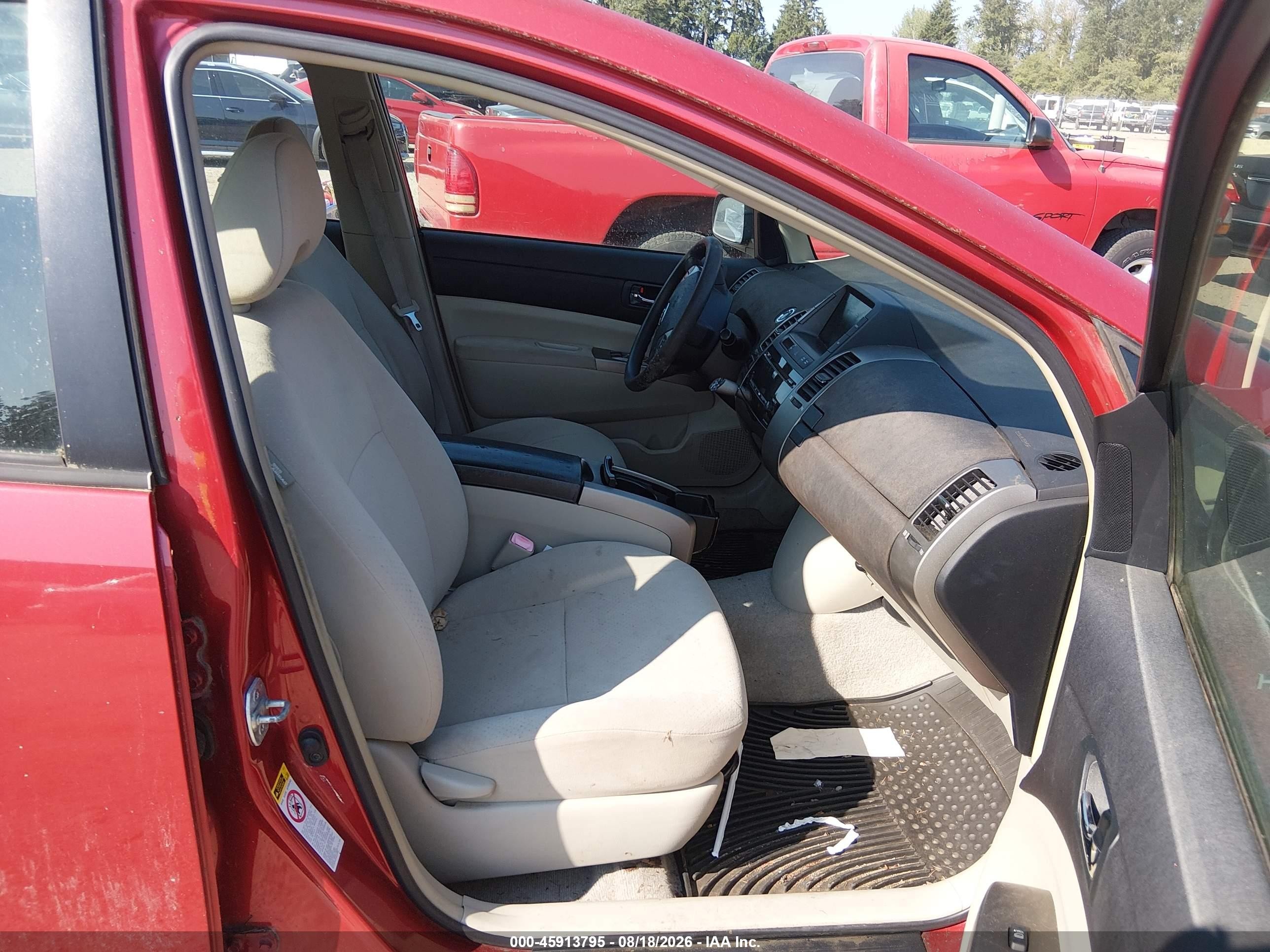 2006 Toyota Prius   Red vin: JTDKB20U563198440