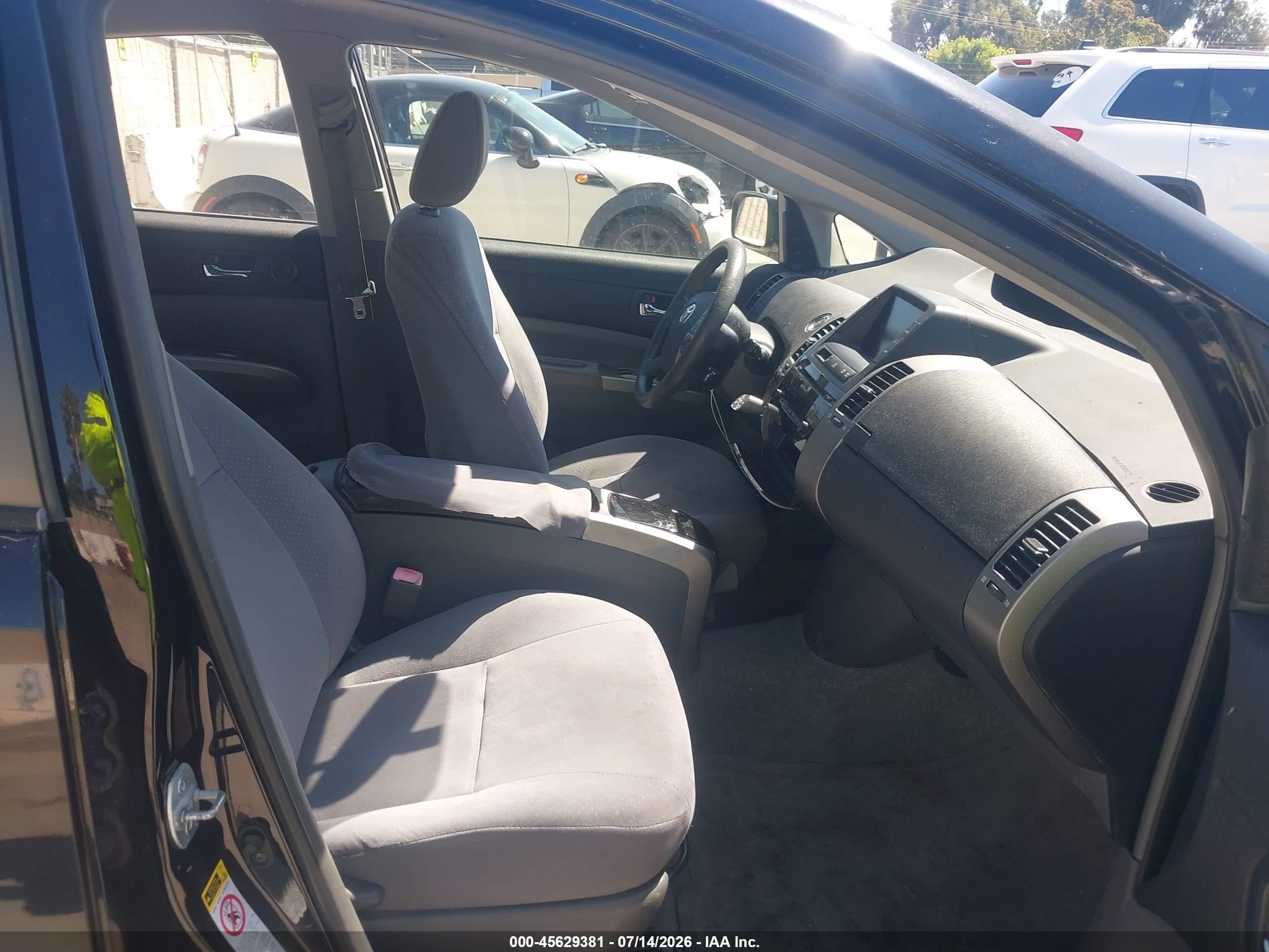 2006 Toyota Prius   Black vin: JTDKB20U563199894