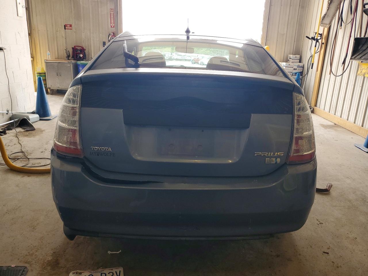 2006 Toyota Prius Base Blue vin: JTDKB20U567065489