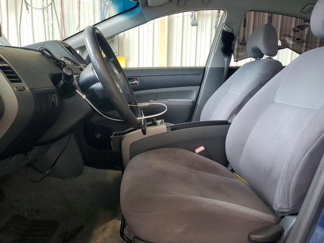 2006 Toyota Prius Base Blue vin: JTDKB20U567065489