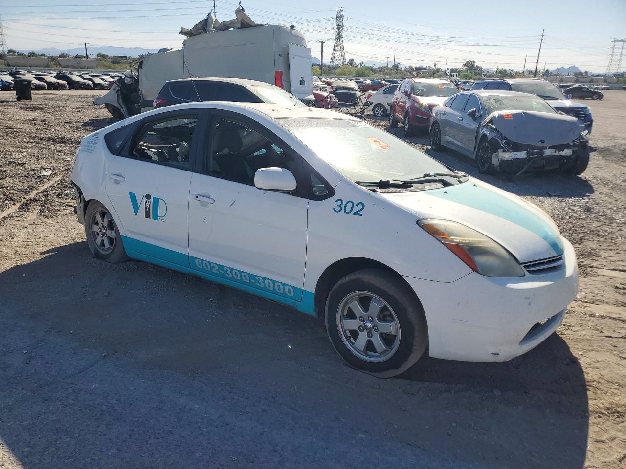 2006 Toyota Prius Base Белый vin: JTDKB20U567500995