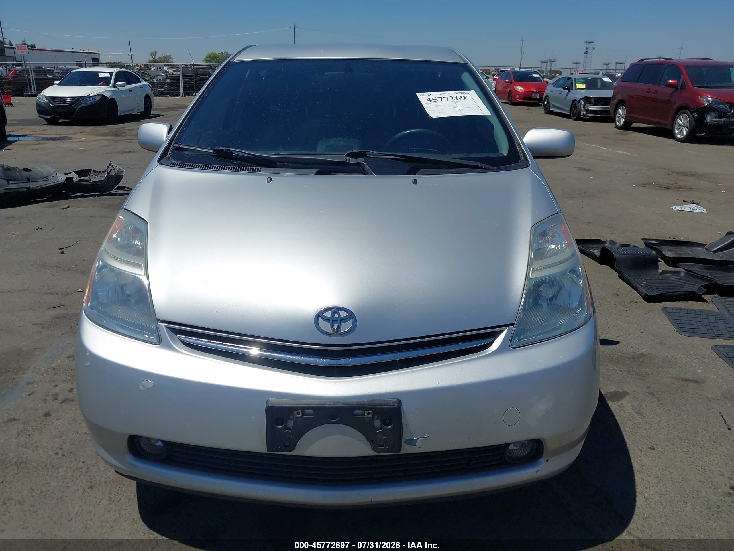 2006 Toyota Prius   Silver vin: JTDKB20U567502715