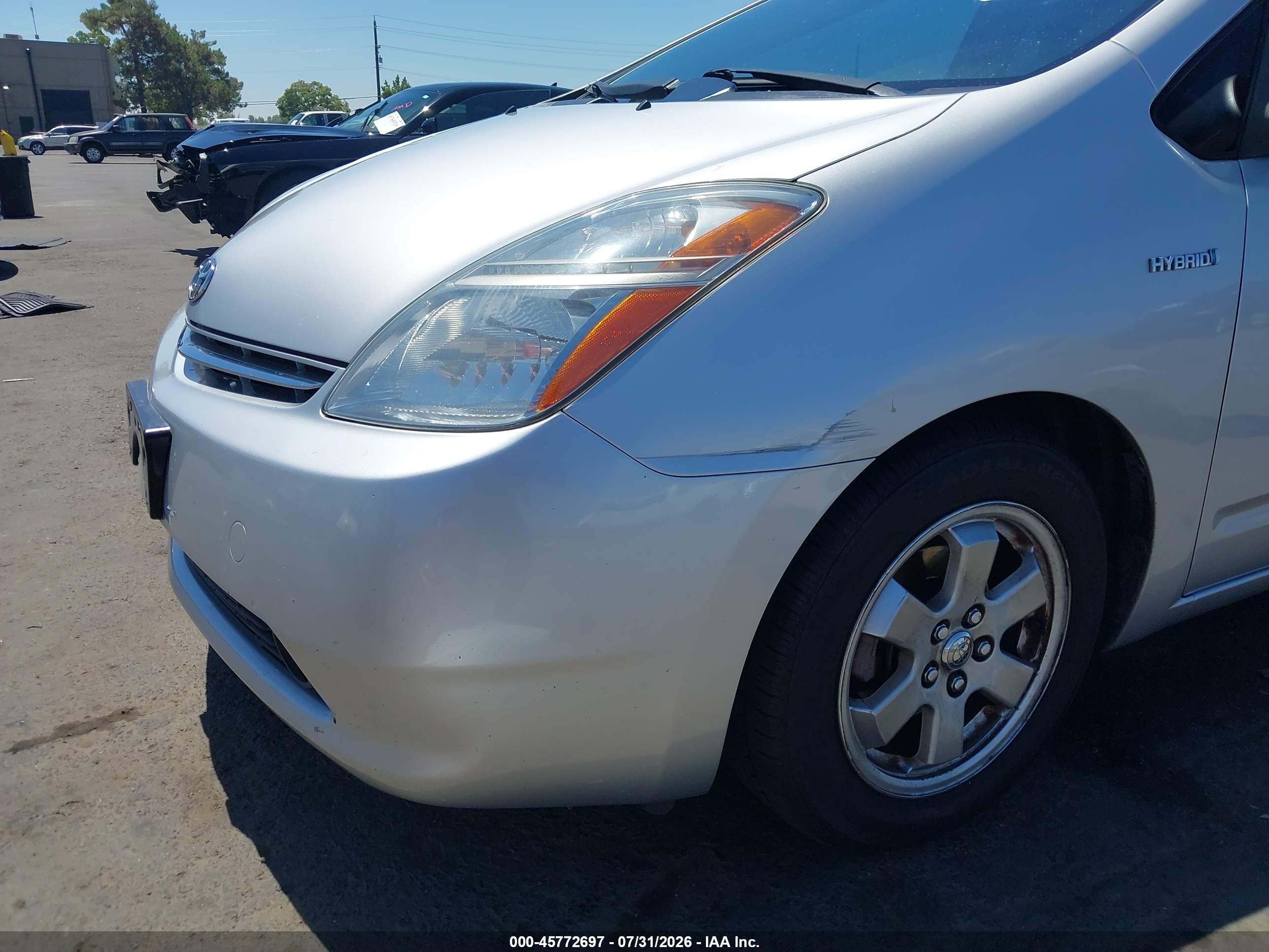 2006 Toyota Prius   Silver vin: JTDKB20U567502715