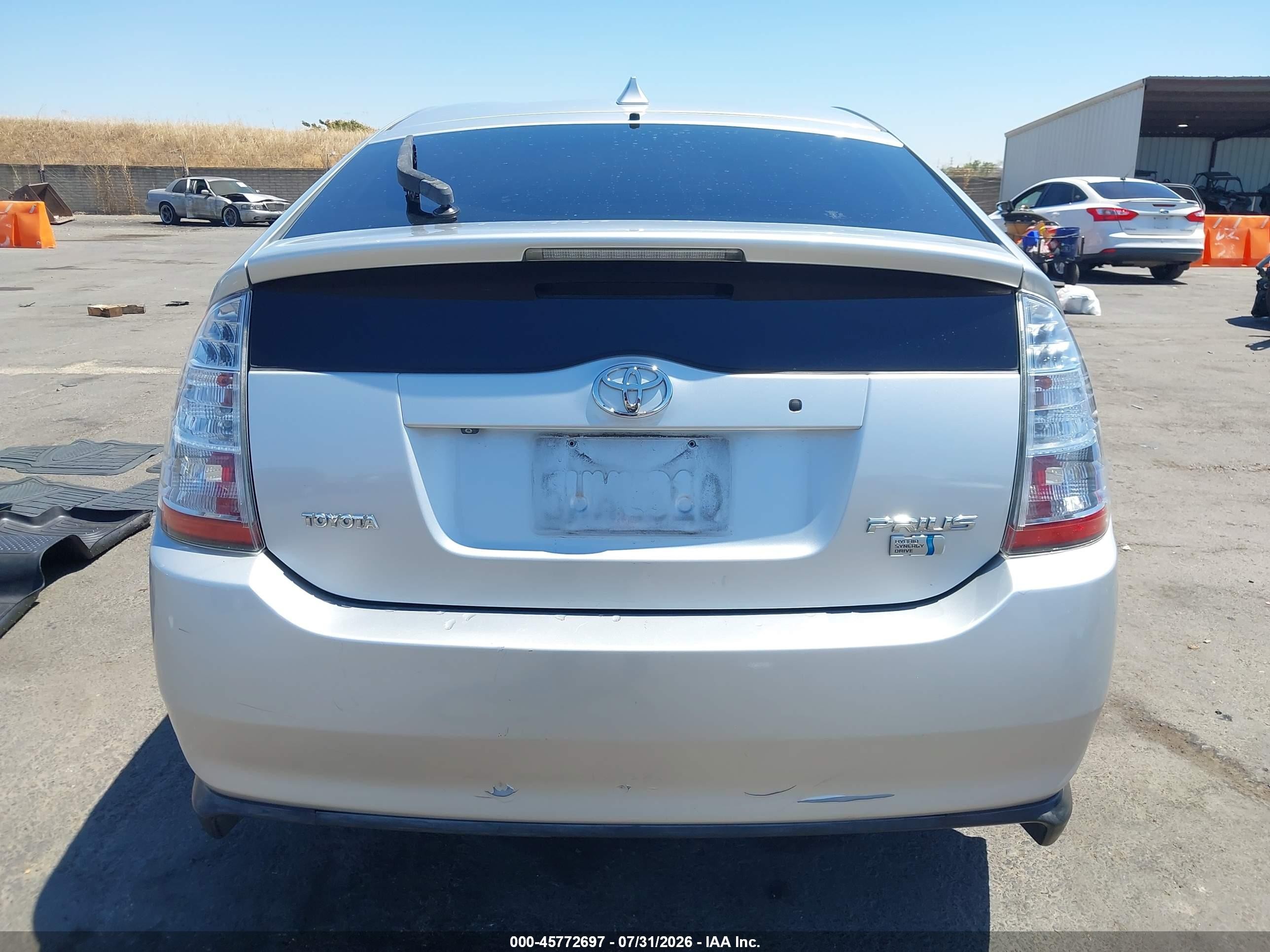 2006 Toyota Prius   Silver vin: JTDKB20U567502715