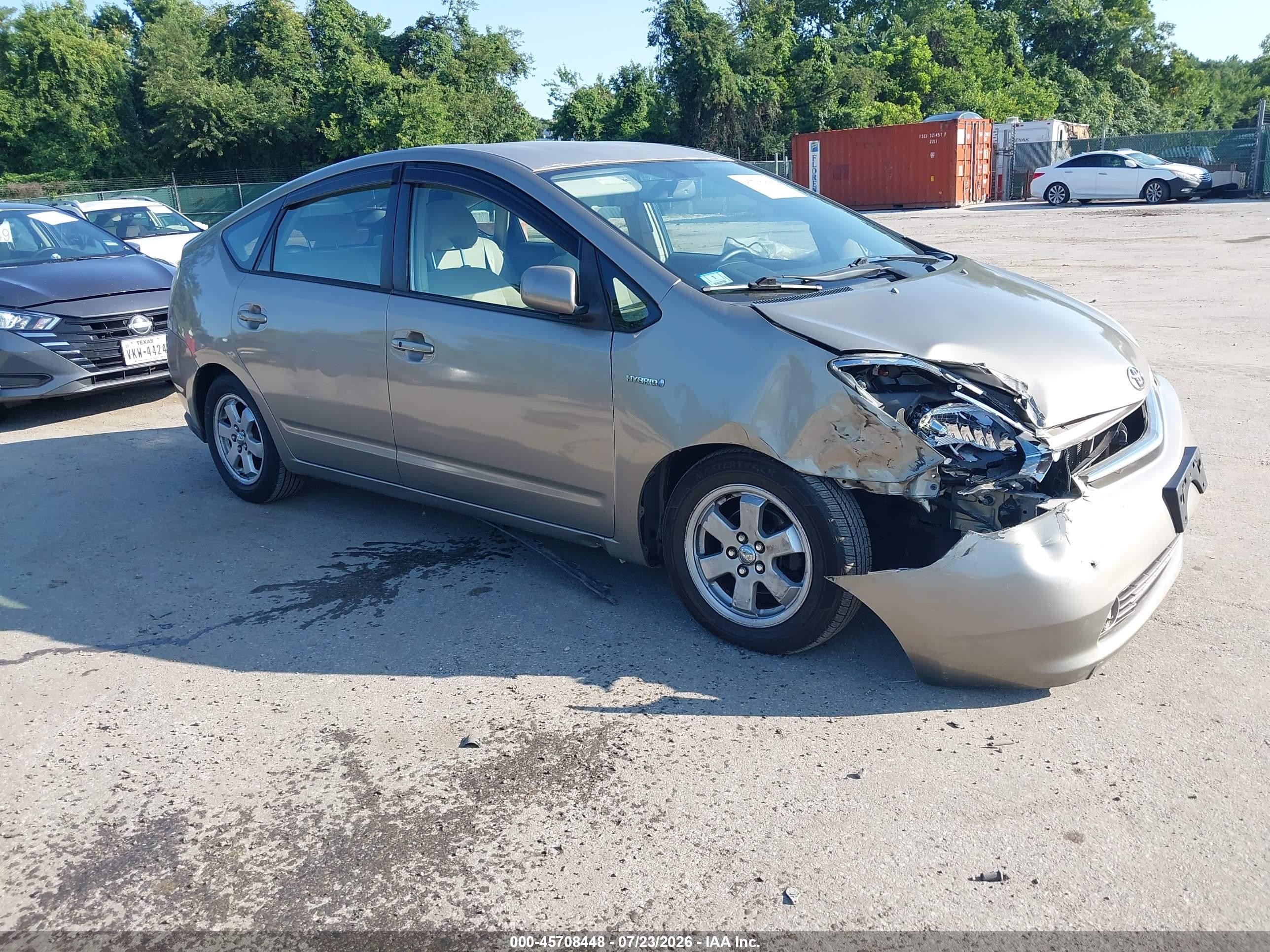 2006 Toyota Prius   Gold vin: JTDKB20U567530093