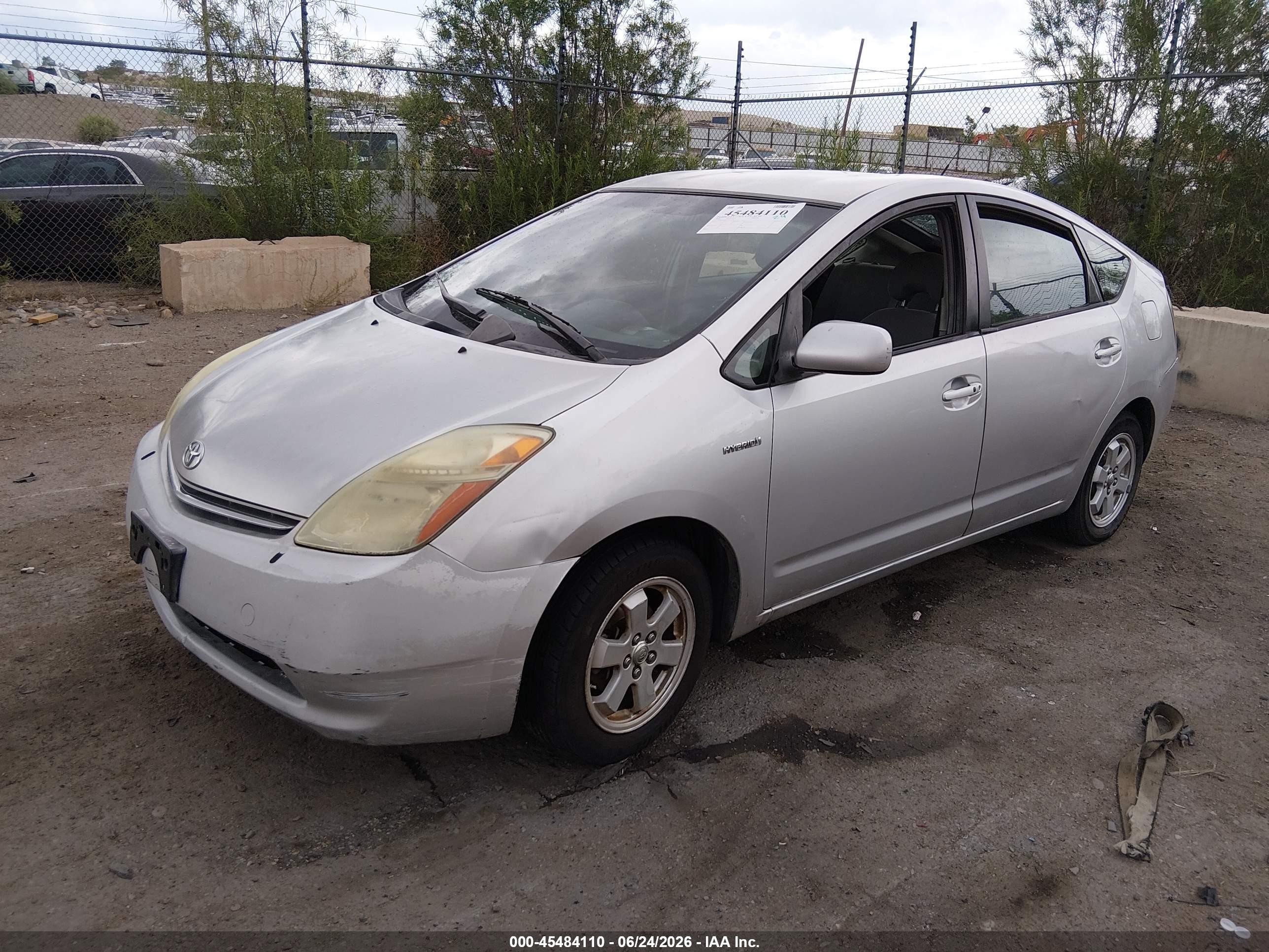 2006 Toyota Prius   Silver vin: JTDKB20U567536749