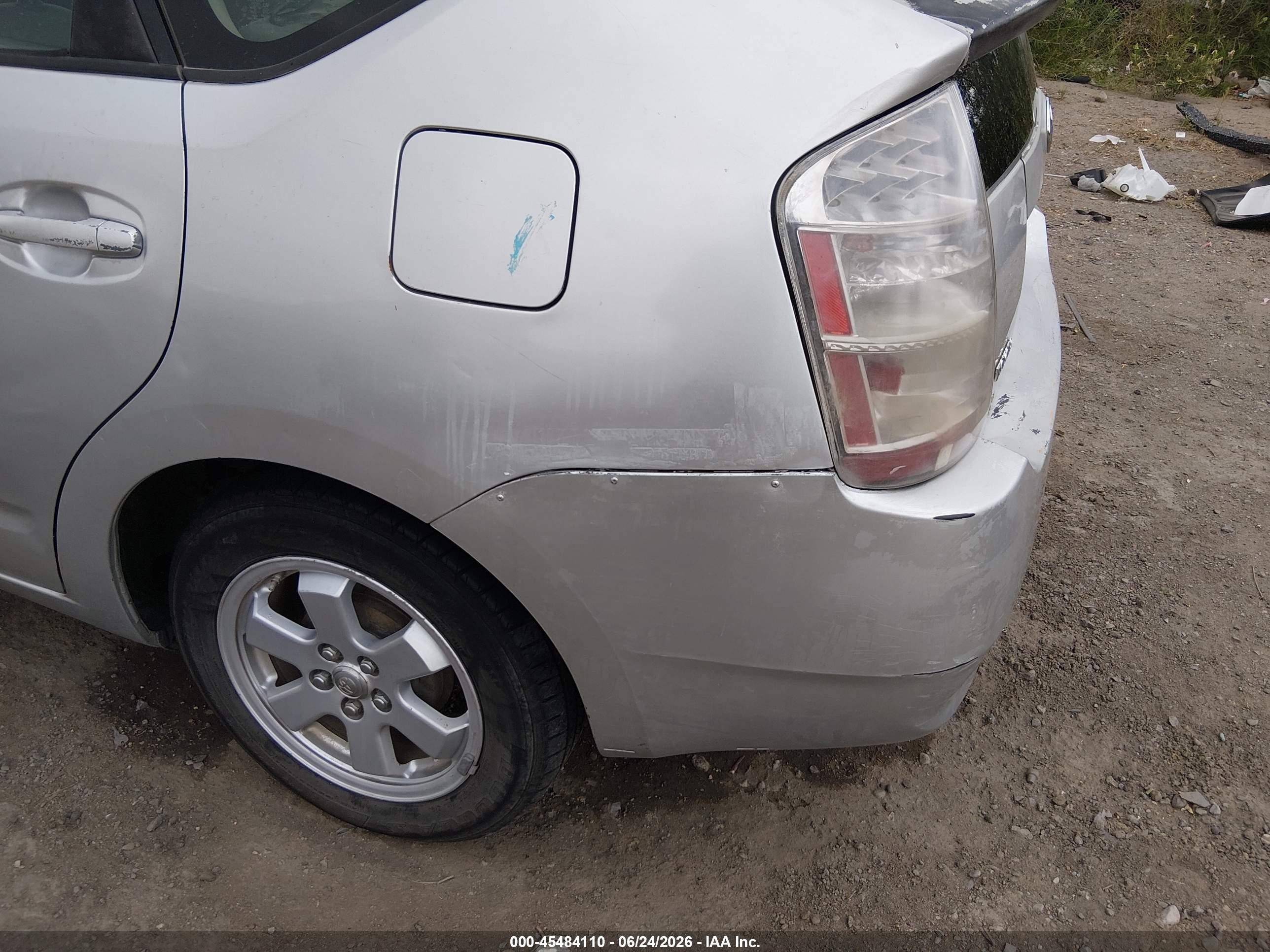 2006 Toyota Prius   Silver vin: JTDKB20U567536749
