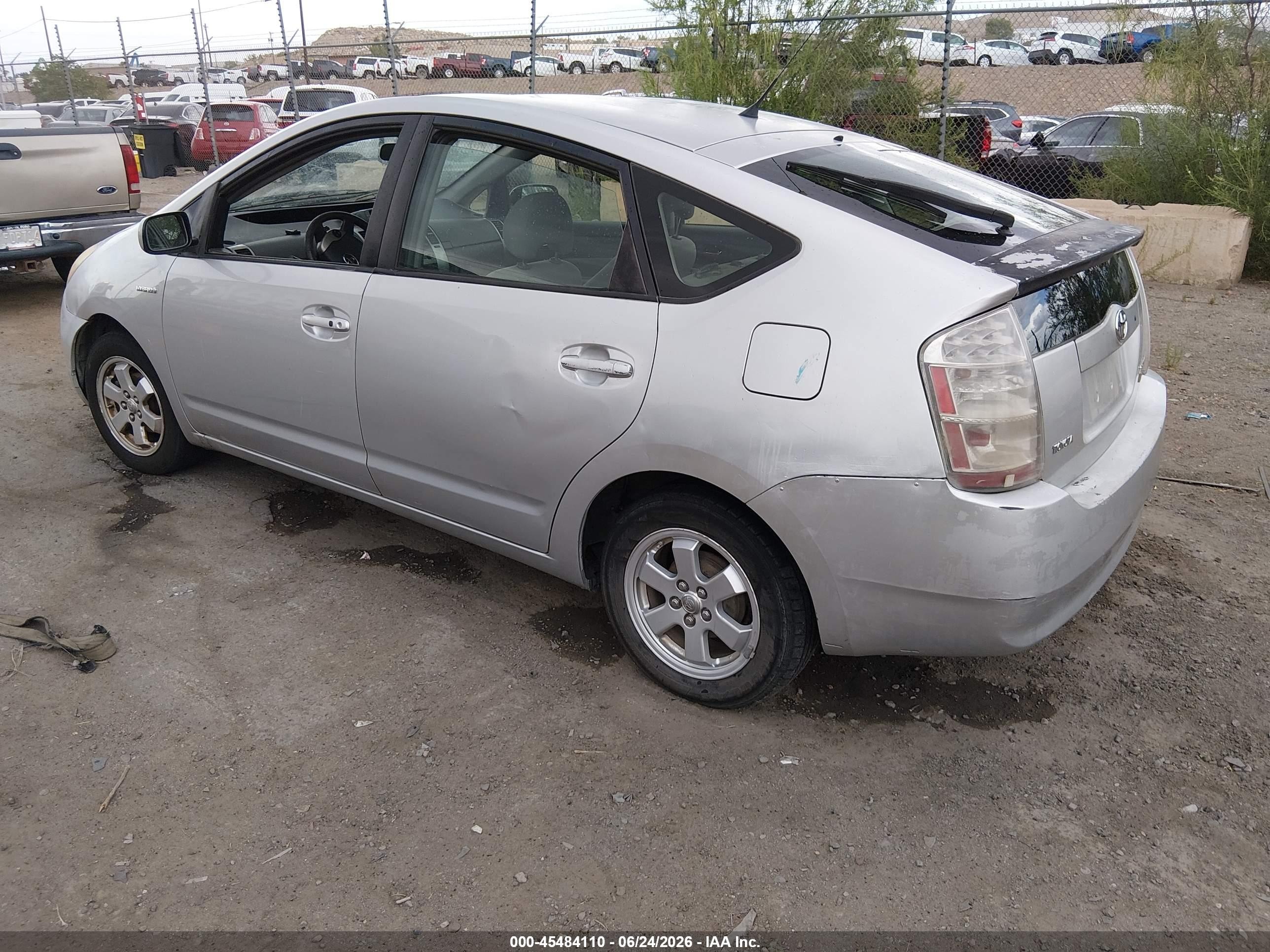 2006 Toyota Prius   Silver vin: JTDKB20U567536749