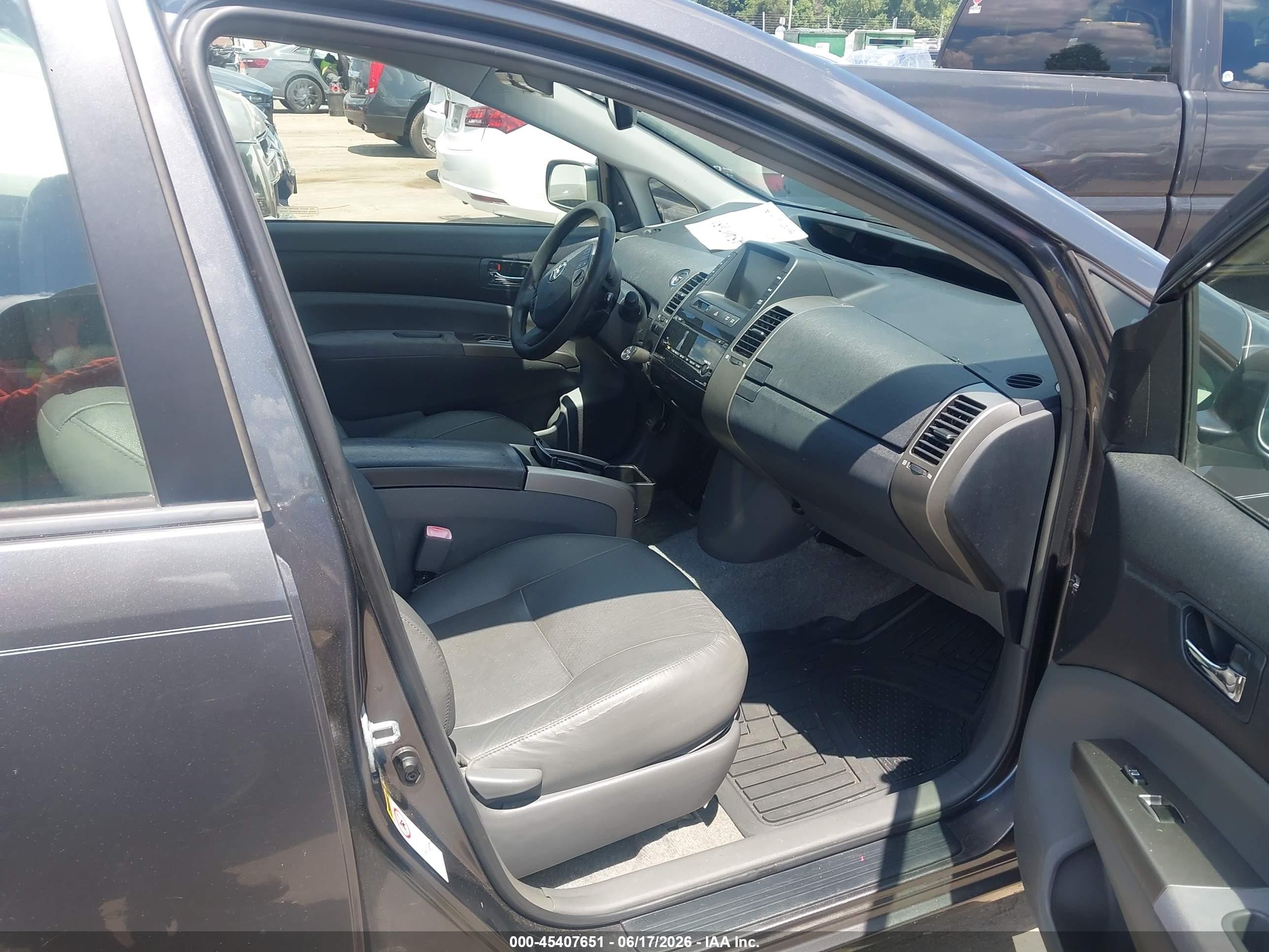 2007 Toyota Prius   Gray vin: JTDKB20U573205520