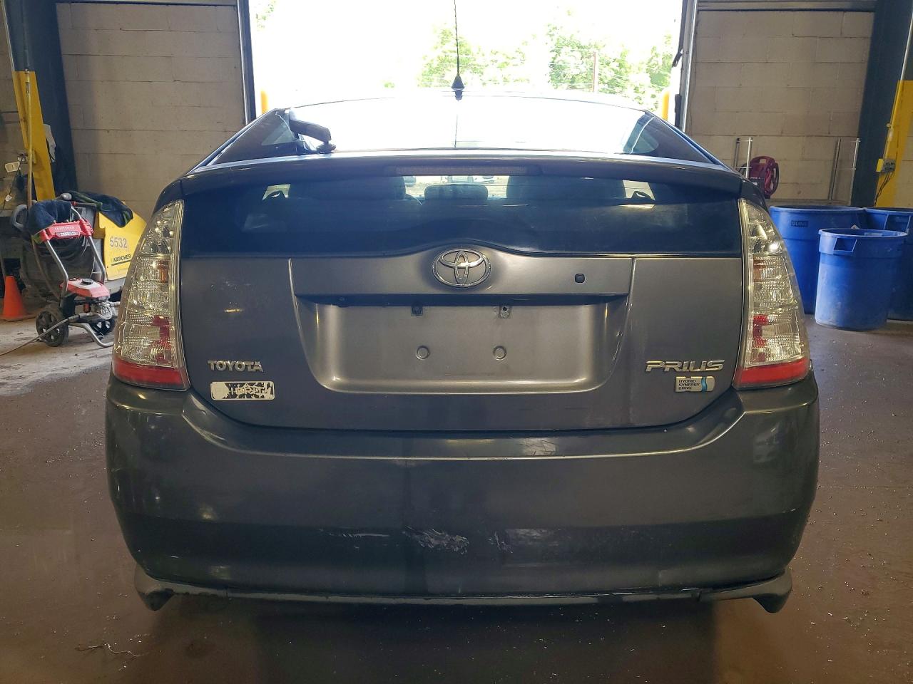 2007 Toyota Prius Base Charcoal vin: JTDKB20U573227422