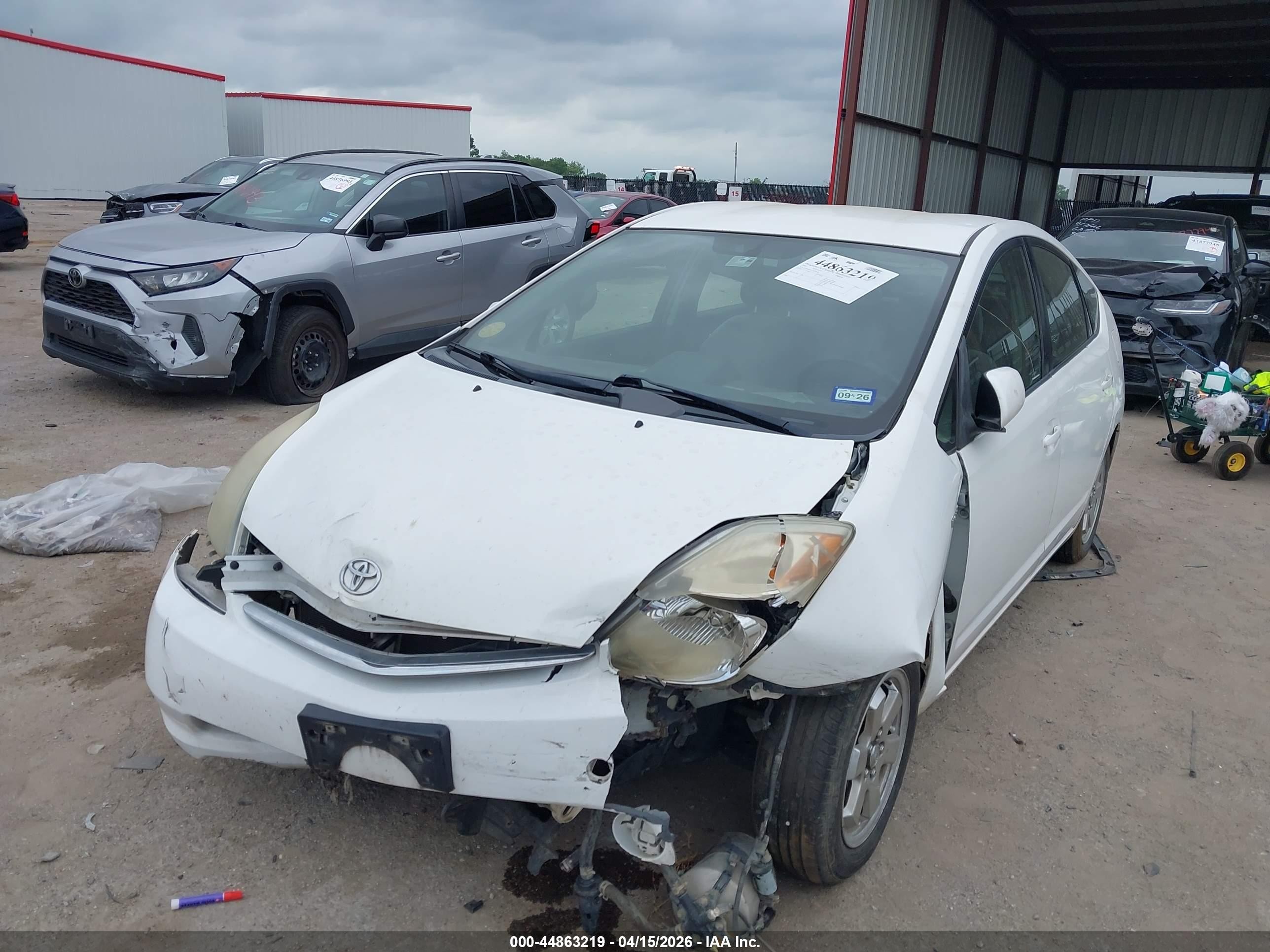 2007 Toyota Prius   White vin: JTDKB20U573258704