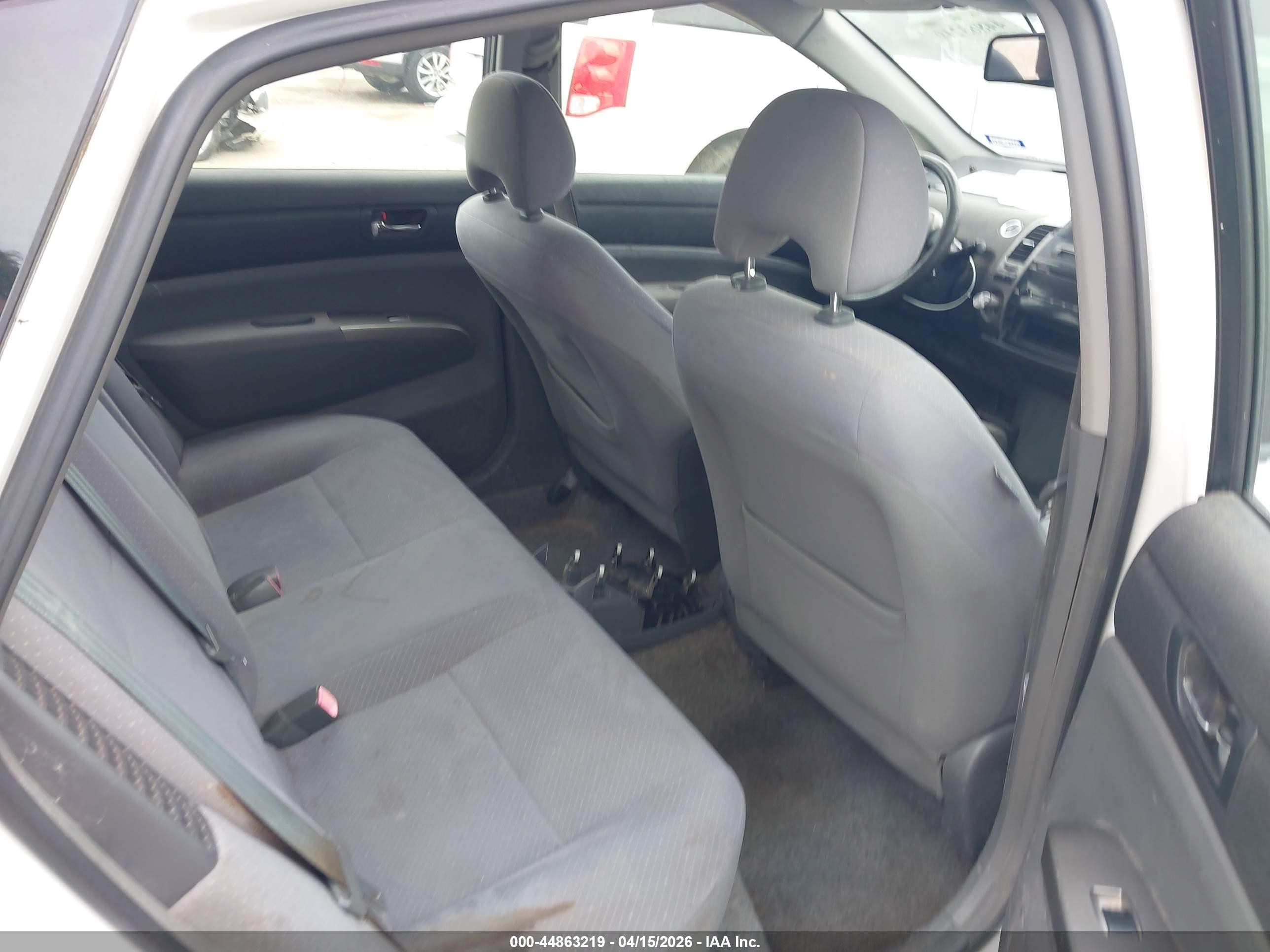 2007 Toyota Prius   White vin: JTDKB20U573258704