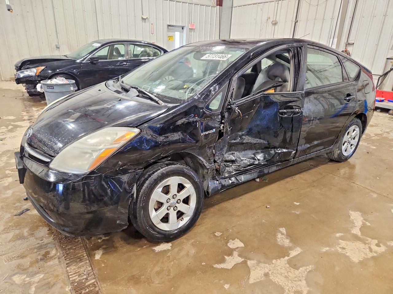 2007 Toyota Prius Base Черный vin: JTDKB20U573293114