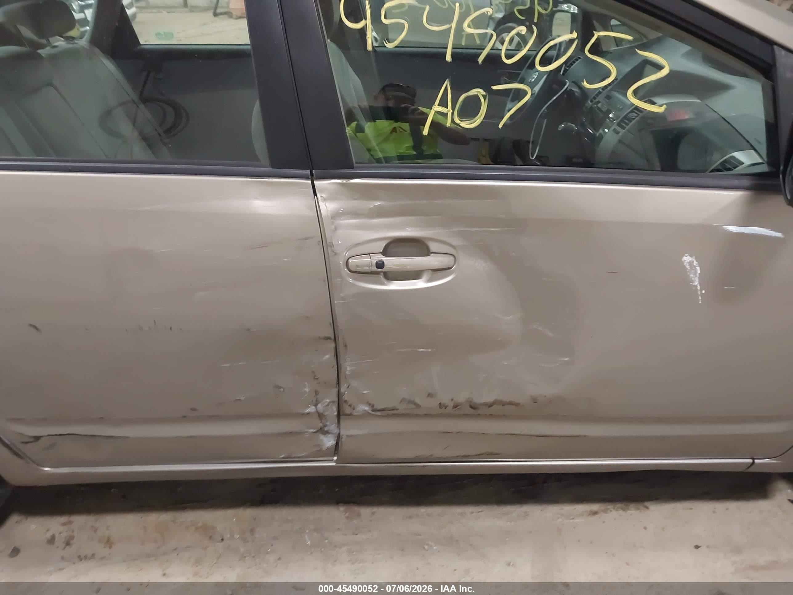 2007 Toyota Prius   Gold vin: JTDKB20U577549812
