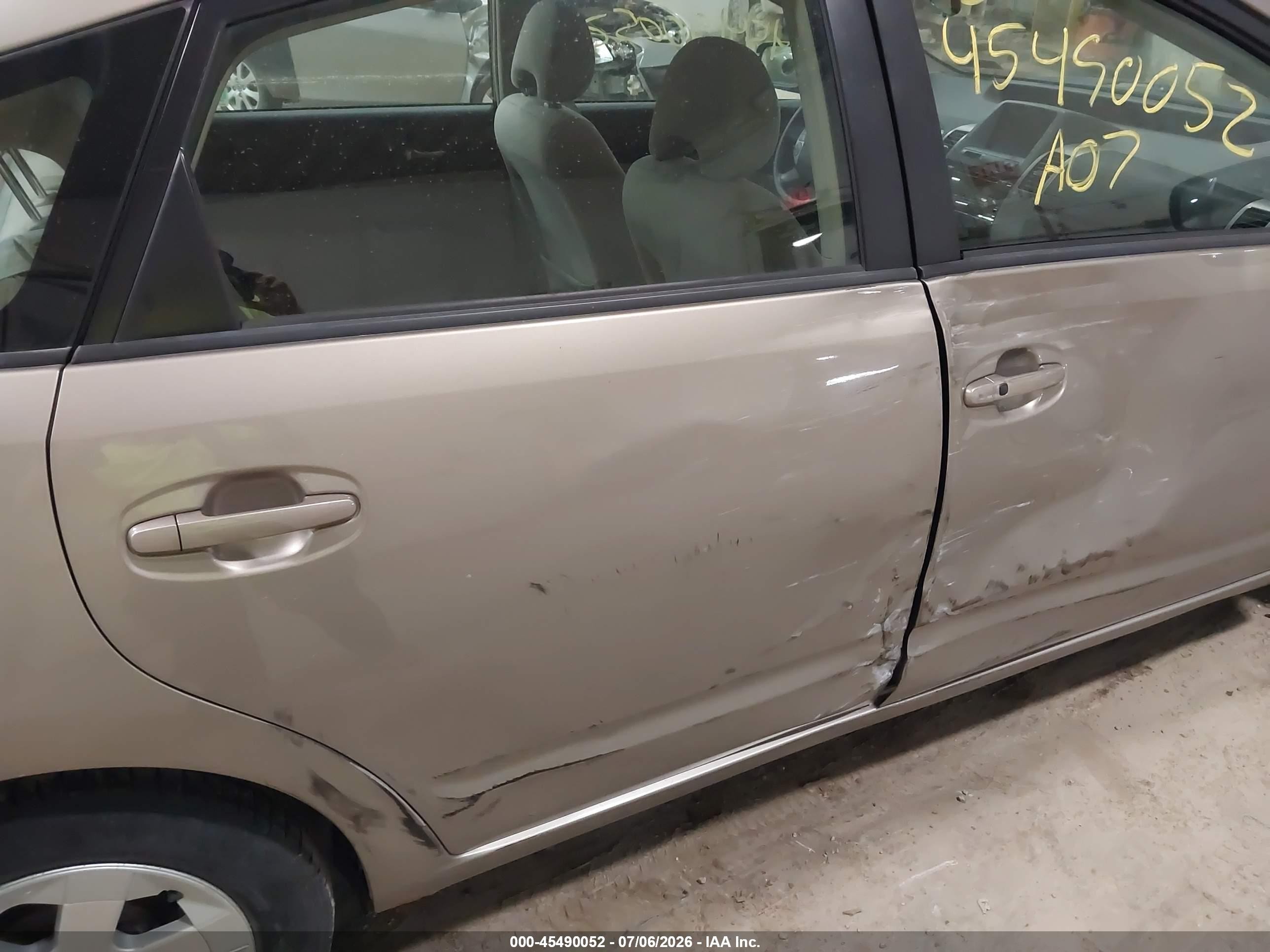 2007 Toyota Prius   Gold vin: JTDKB20U577549812