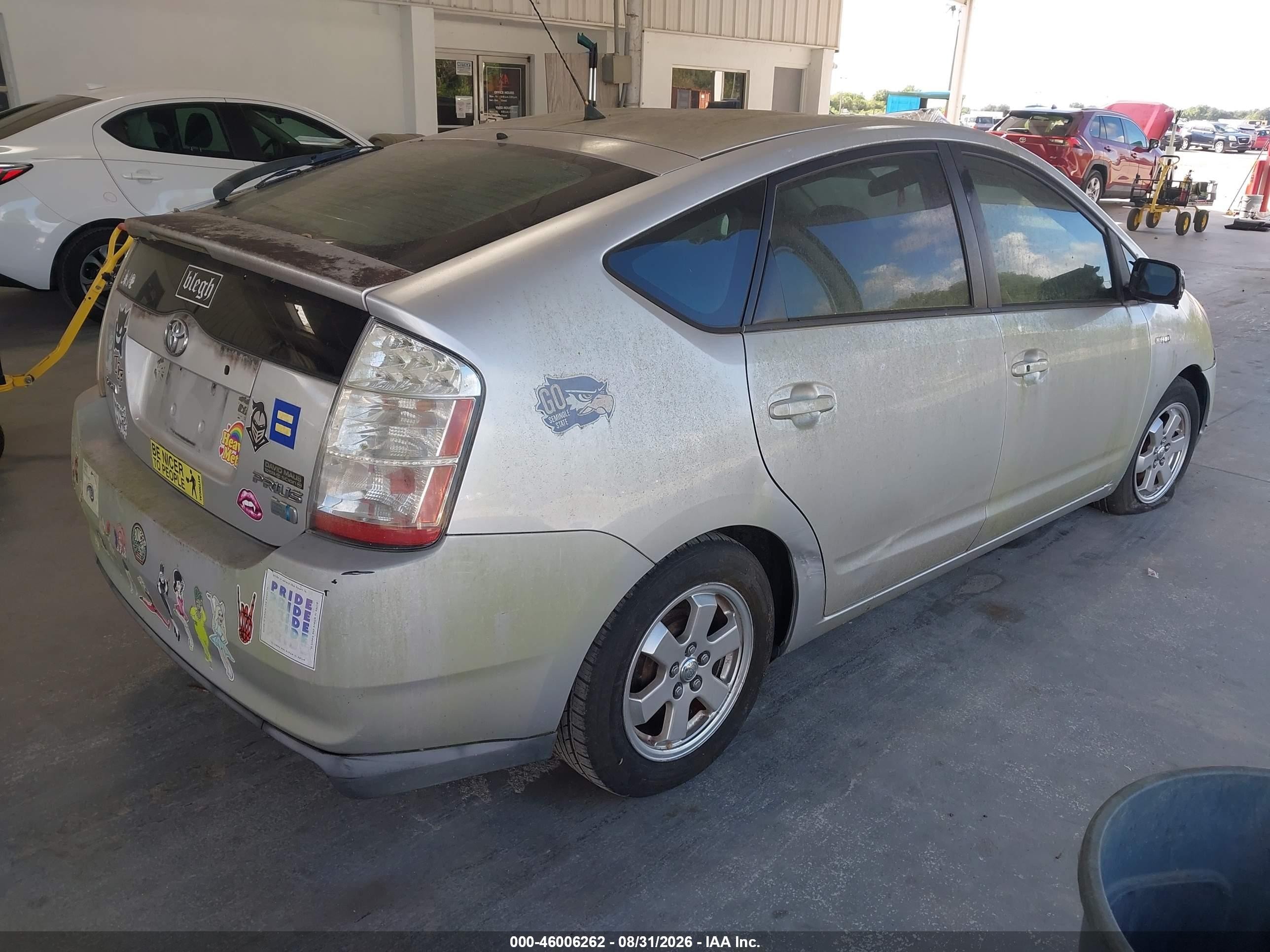 2007 Toyota Prius   Silver vin: JTDKB20U577579098